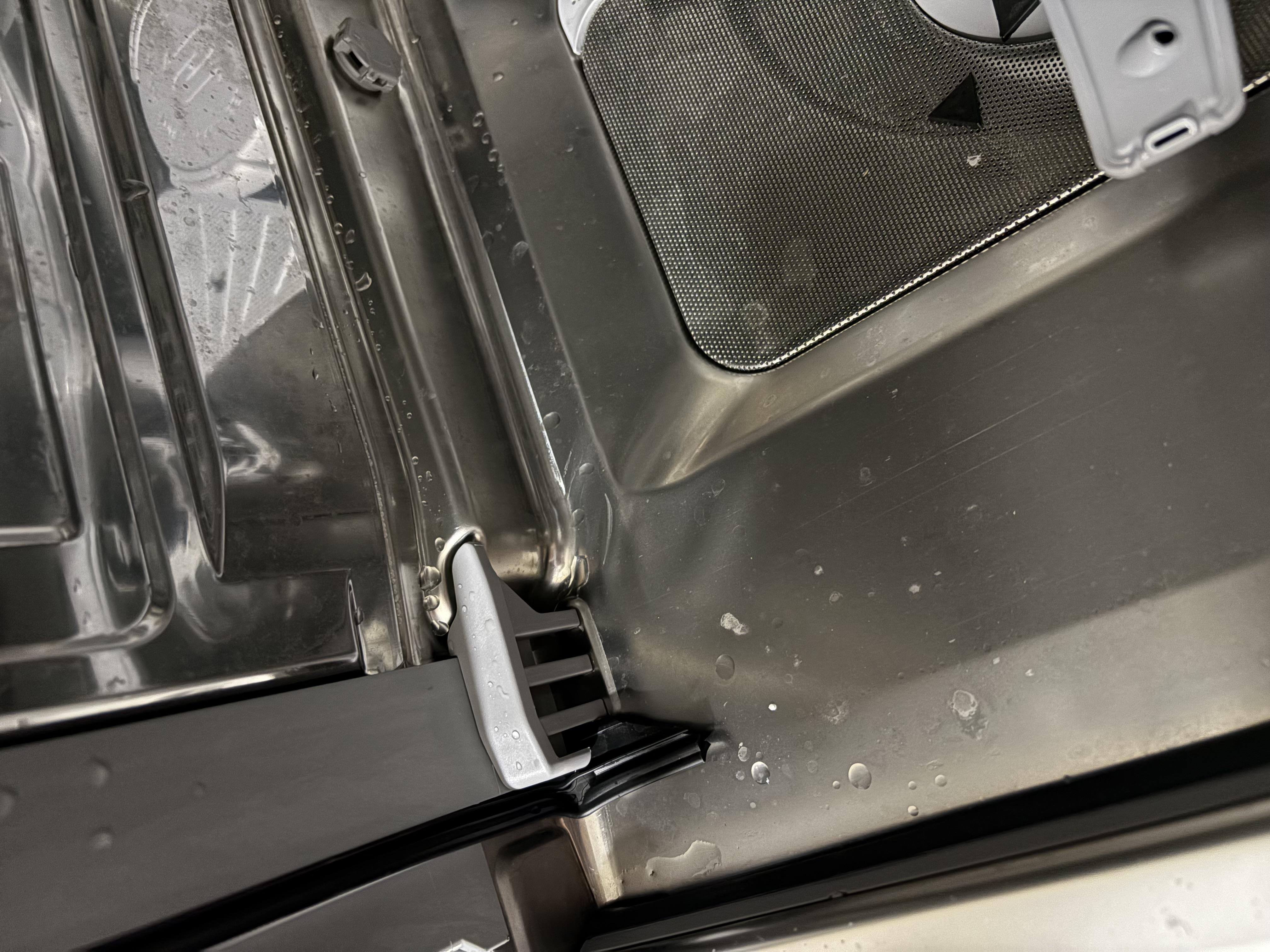 Вбудовувана посудомийна машина Bosch SPV2IKX10K у реальних умовах використання від користувача Кристина.