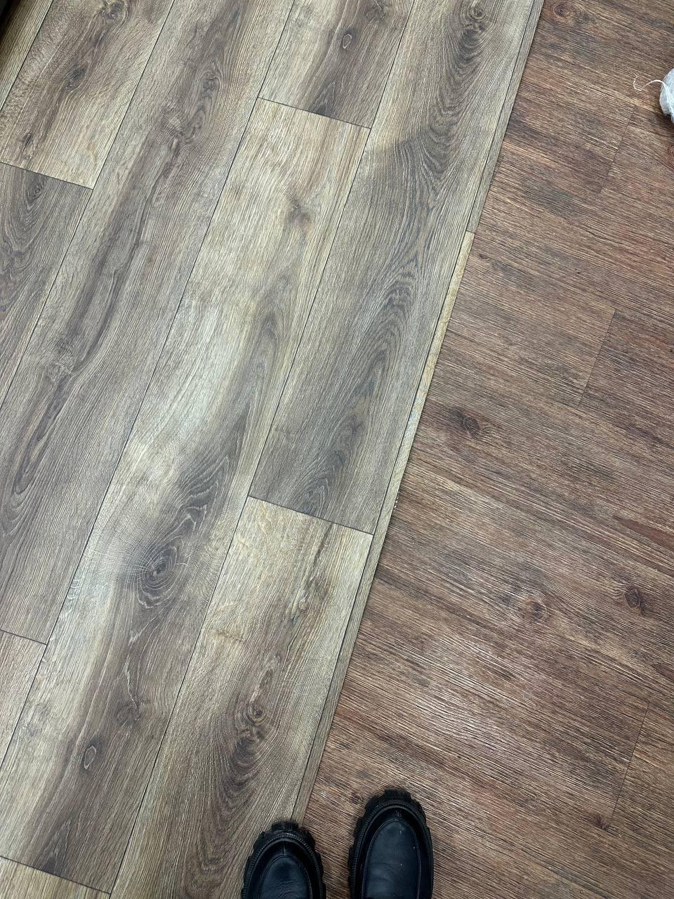 Линолеум VELVETEX Cherbourg Oak 546 IVC 4 м в реальных условиях использования от покупателя Олександр.