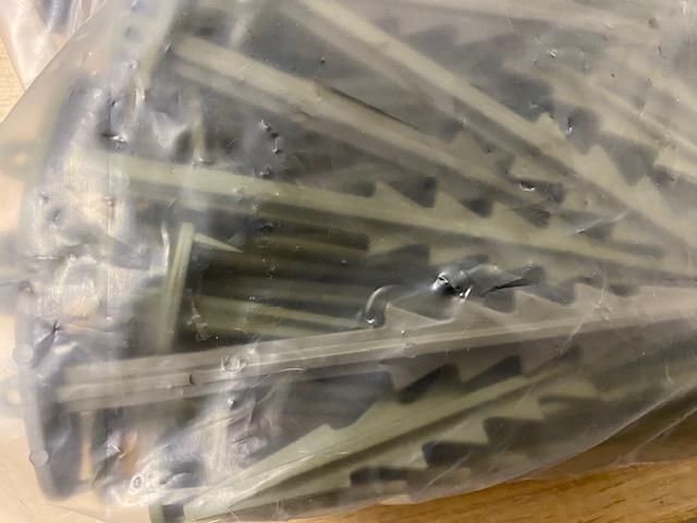 Колышек для крепления агроволокна 100 шт. в реальных условиях использования от покупателя Олена Коваль.