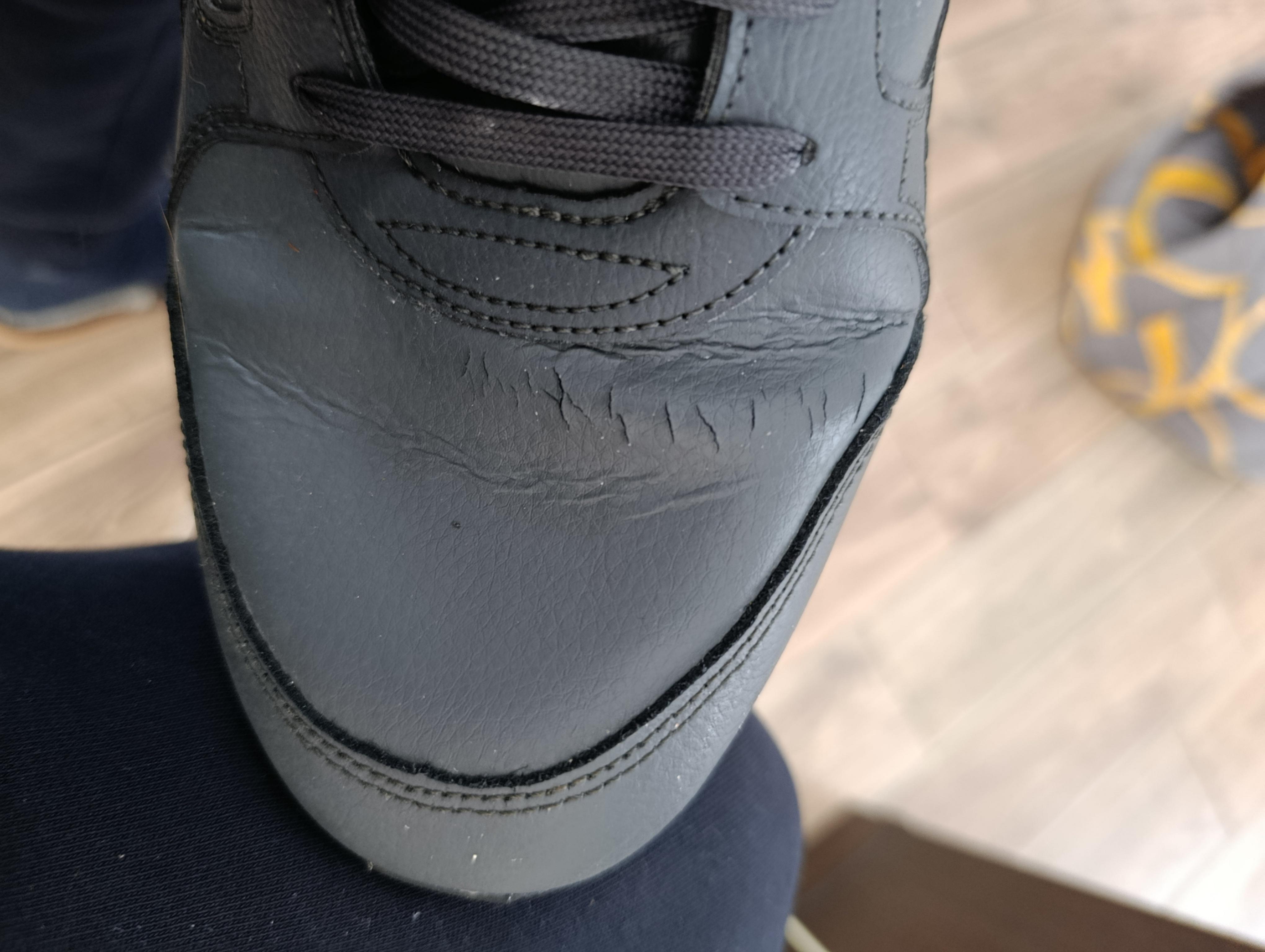 Ботинки Puma ST Runner v4 Mid 40289303 р.41 серый в реальных условиях использования от покупателя Михайло.