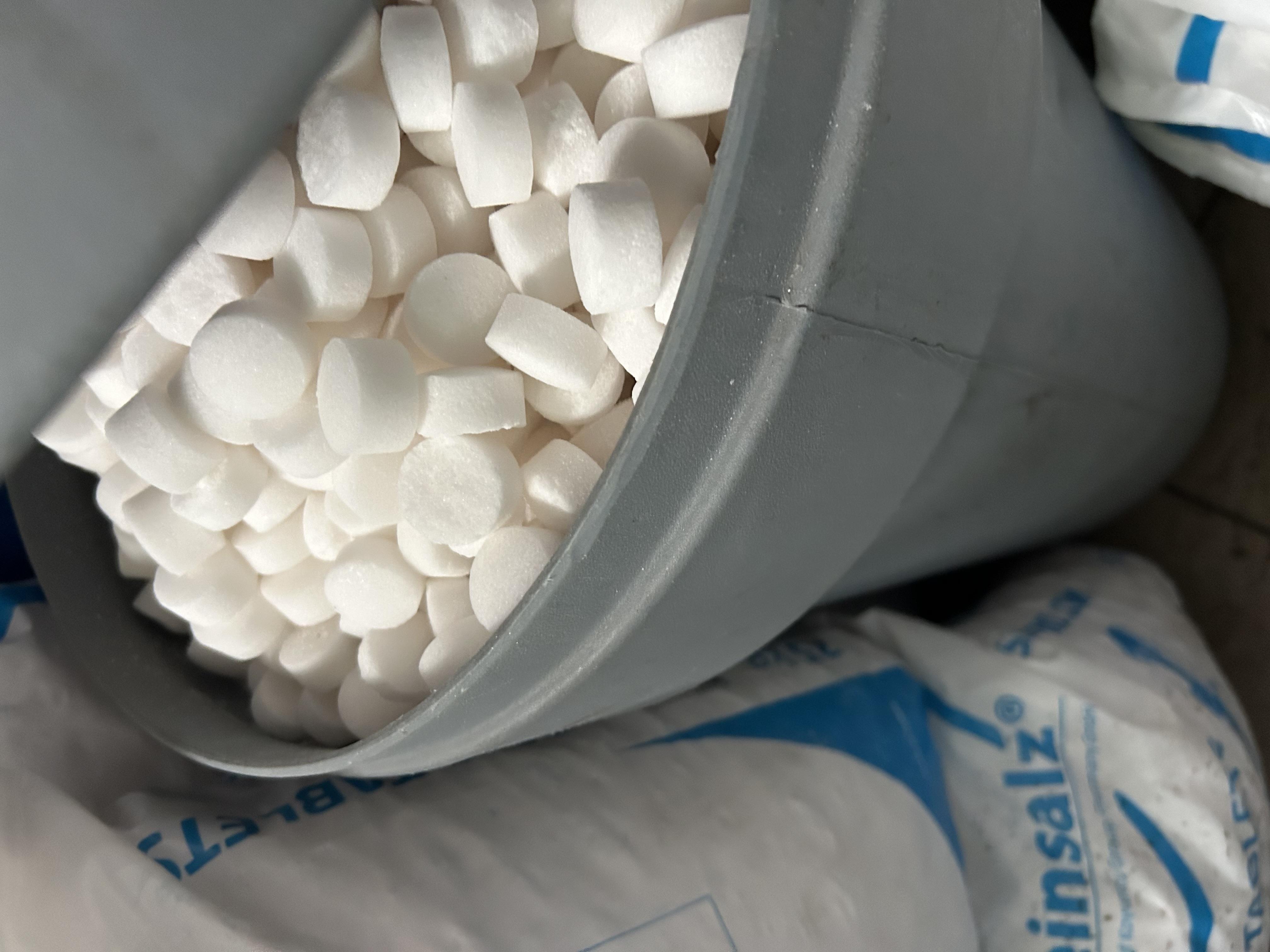 Сіль таблетована MEINSALZ (NaCl 99,5%) 25 кг у реальних умовах використання від користувача Олександр.