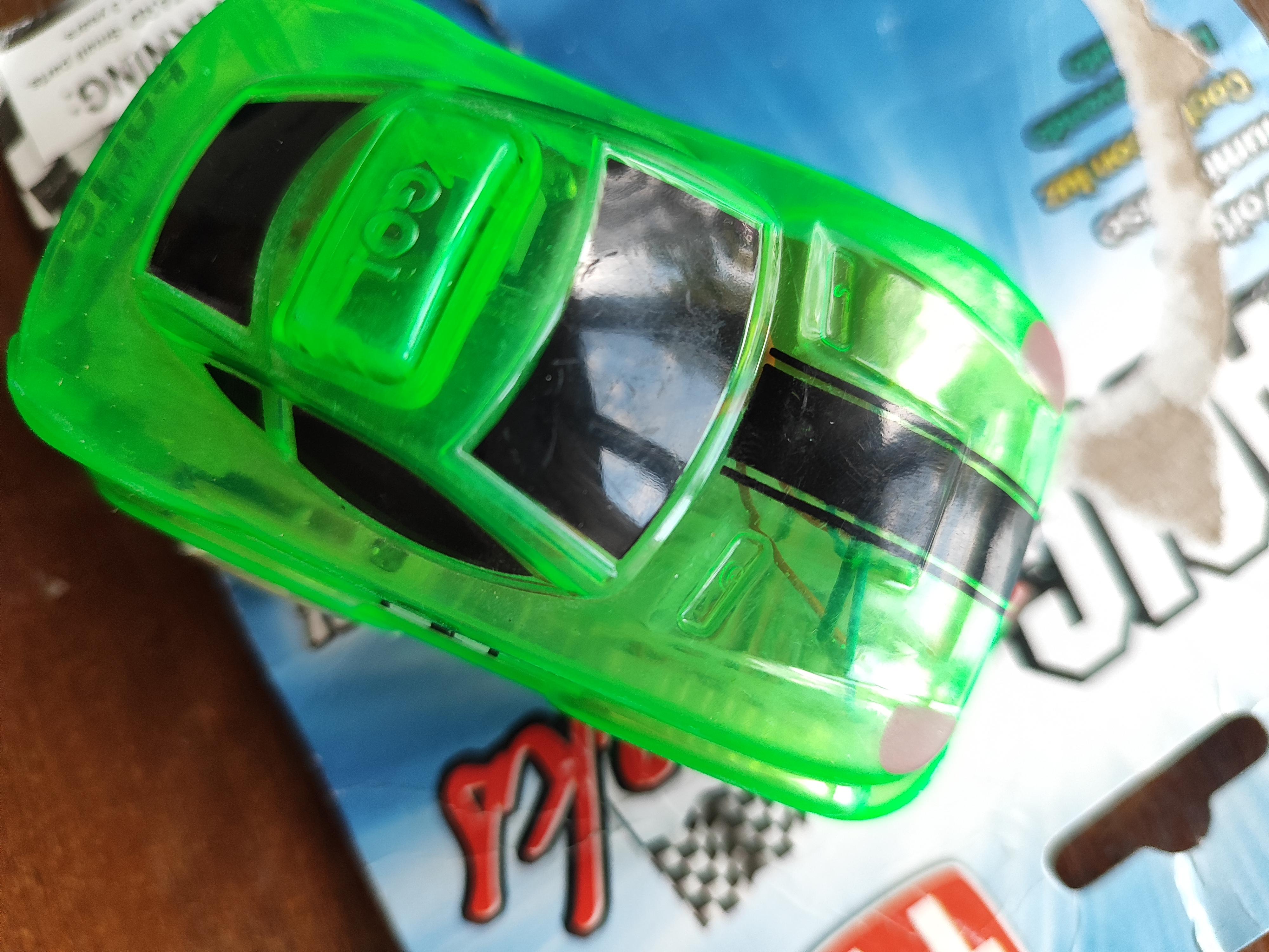 Машинки дополнительные Magic Tracks со светодиодами (1069558665) в реальных условиях использования от покупателя Юлия.