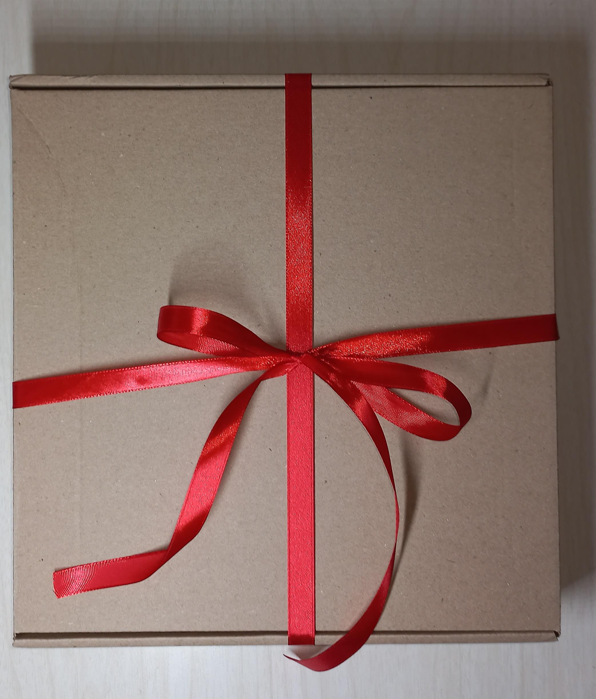 Фото: Фотоальбом из дерева "Альбом для теплих спогадів", отправлено покупателем Ольга Фотоальбом из дерева "Альбом для теплих спогадів" в реальных условиях использования от покупателя Ольга.