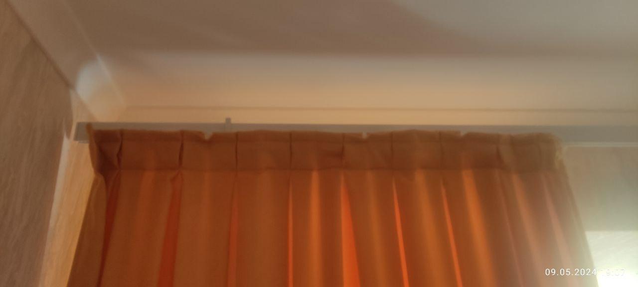 Карниз одинарний Plastidea Заглушка Square Line 300 см Фінал Білий у реальних умовах використання від покупця Роман.