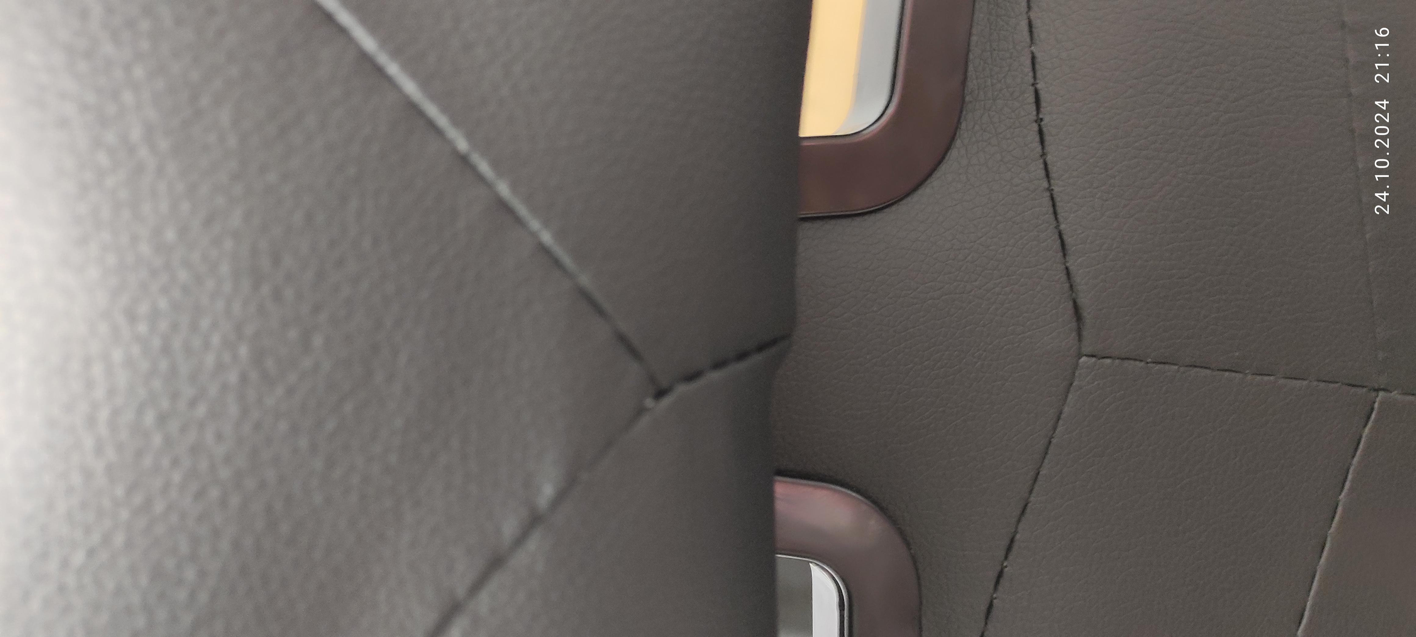 Кресло игровое для офиса и дома 4Points GT с подушками и подставкой для ног Черный (40041) в реальных условиях использования от покупателя Наталя.