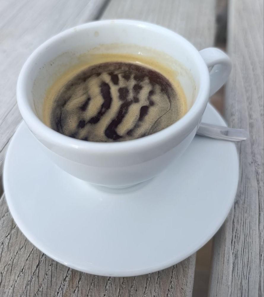 Фото: Кофемашина Krups Coffee Crush SA4001E0, отправлено пользователем Аліса Леник Кофемашина Krups Coffee Crush SA4001E0 в реальных условиях использования от пользователя Аліса Леник.