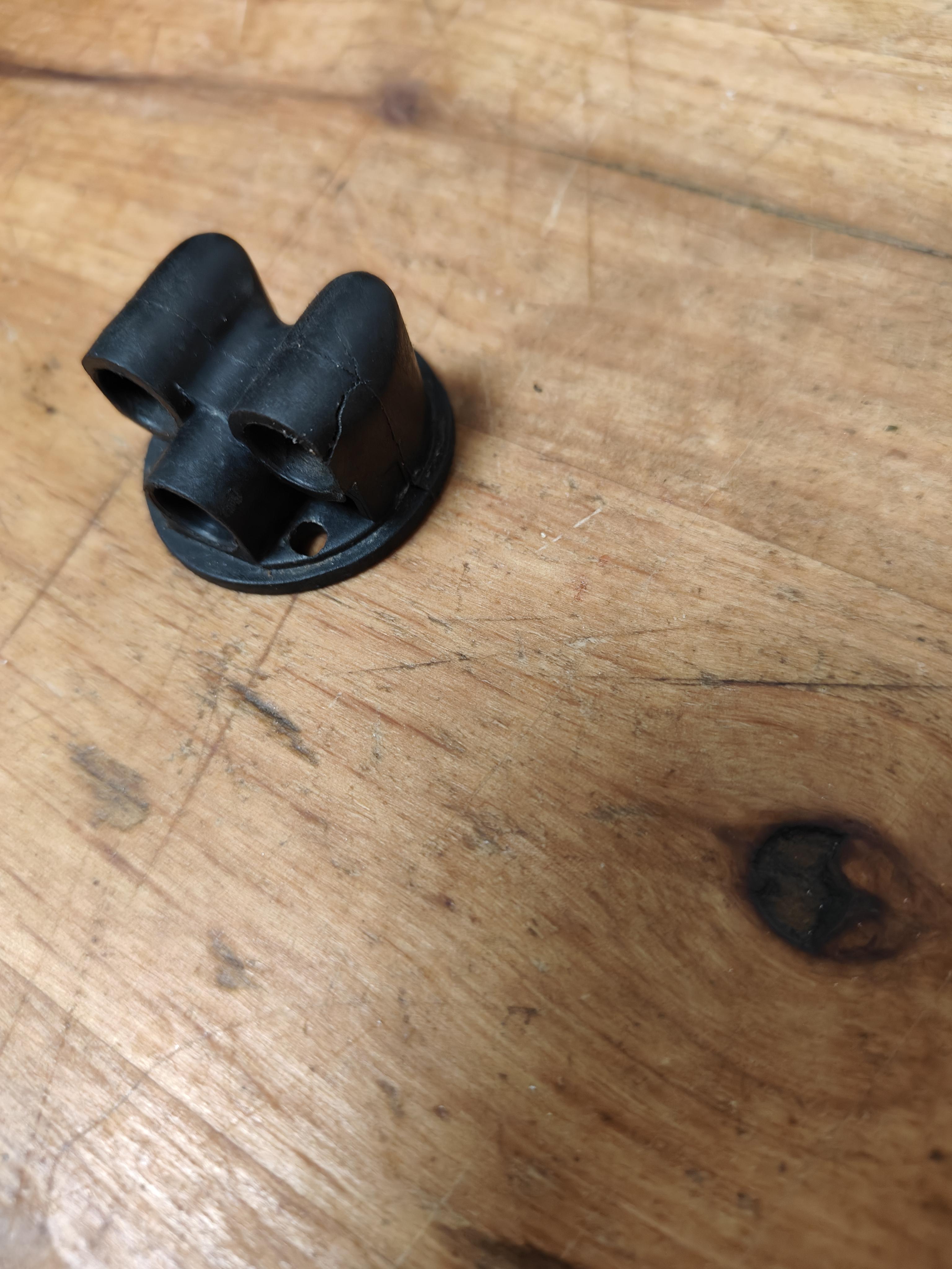 Змішувач для кухні Silver FANK SLUN0724 у реальних умовах використання від покупця Максим.