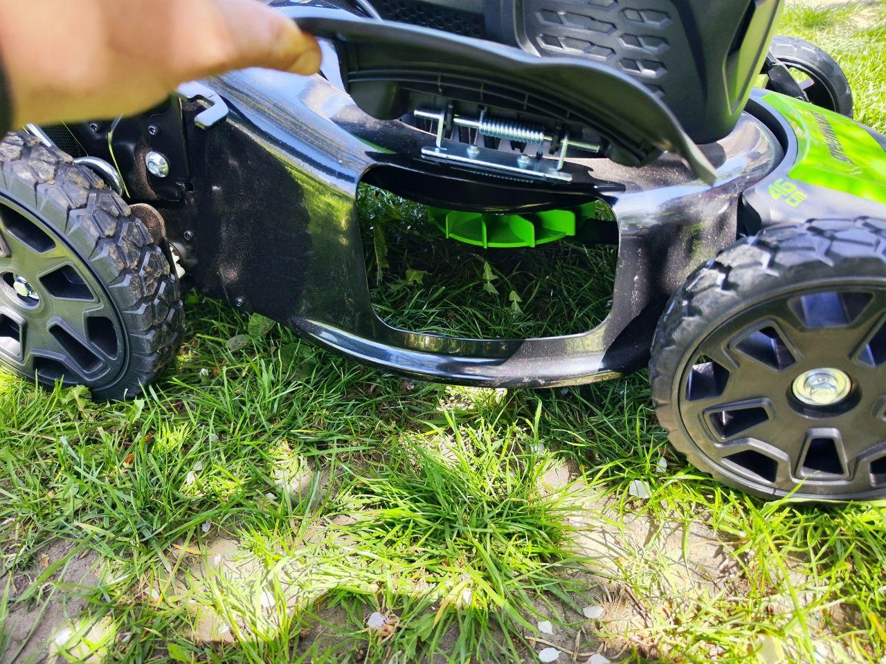 Газонокосарка акумуляторна Greenworks GD40LM46SPK4 з АКБ/ЗП у реальних умовах використання від користувача Віктор.