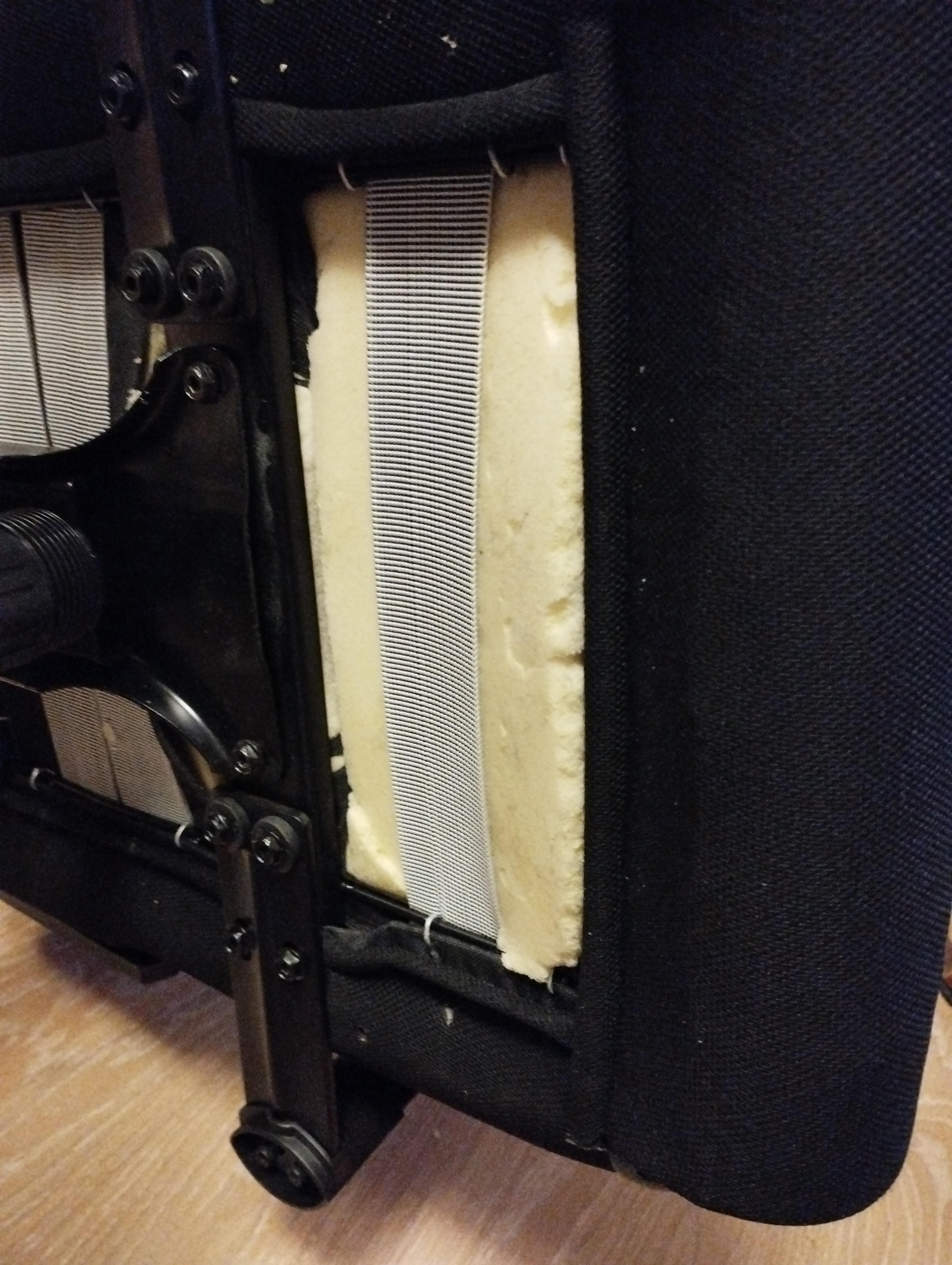 Кресло Hexter ML R1D TILT PL70 FAB/01 BLACK/GREY FR черный/серый в реальных условиях использования от пользователя Юрій.