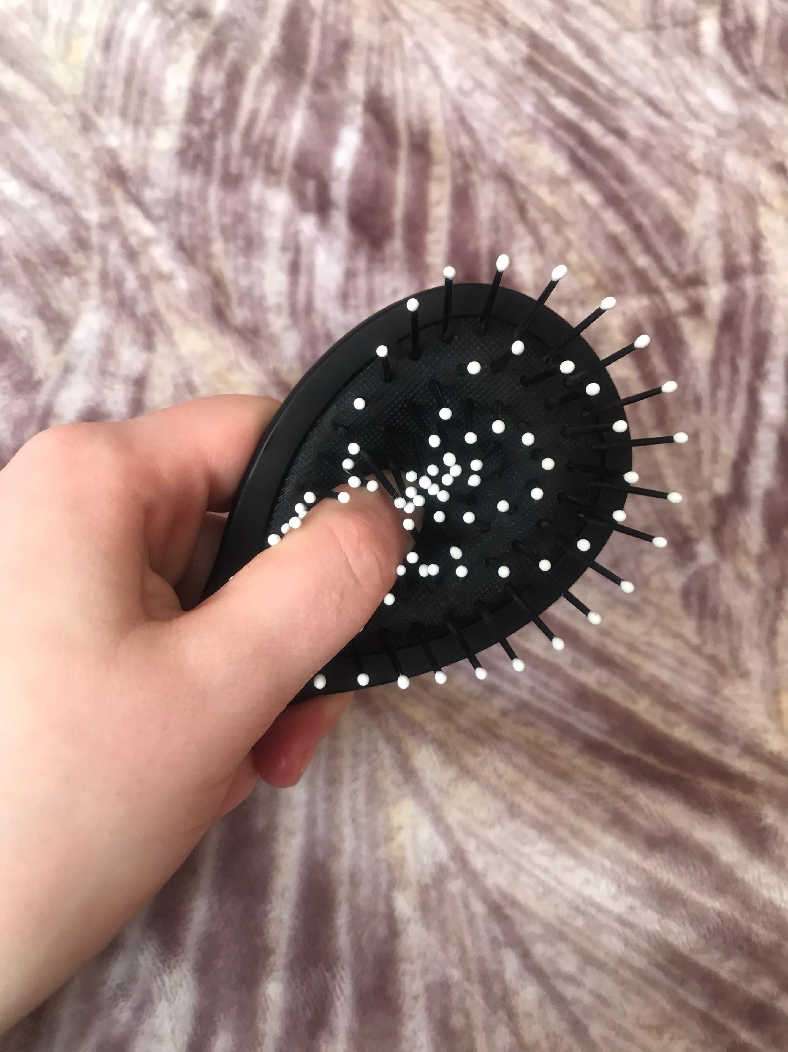 Щетка для волос KRAGO овальная маленькаяя Line br-ws-007 черный в реальных условиях использования от пользователя Надія.
