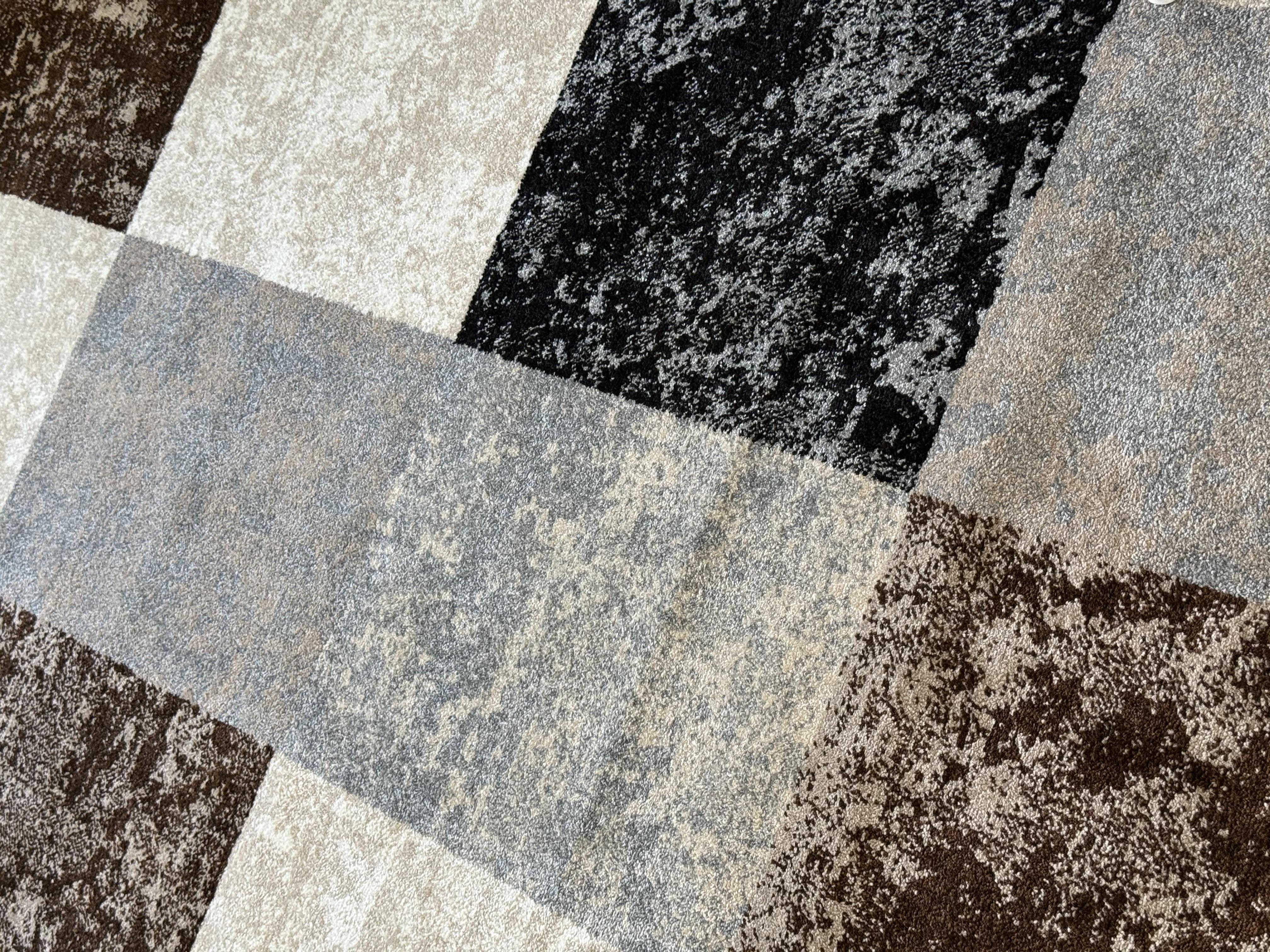Ковер Karat Carpet Cappuccino 16015/12 2,0x3,0 м в реальных условиях использования от пользователя Дарʼя.
