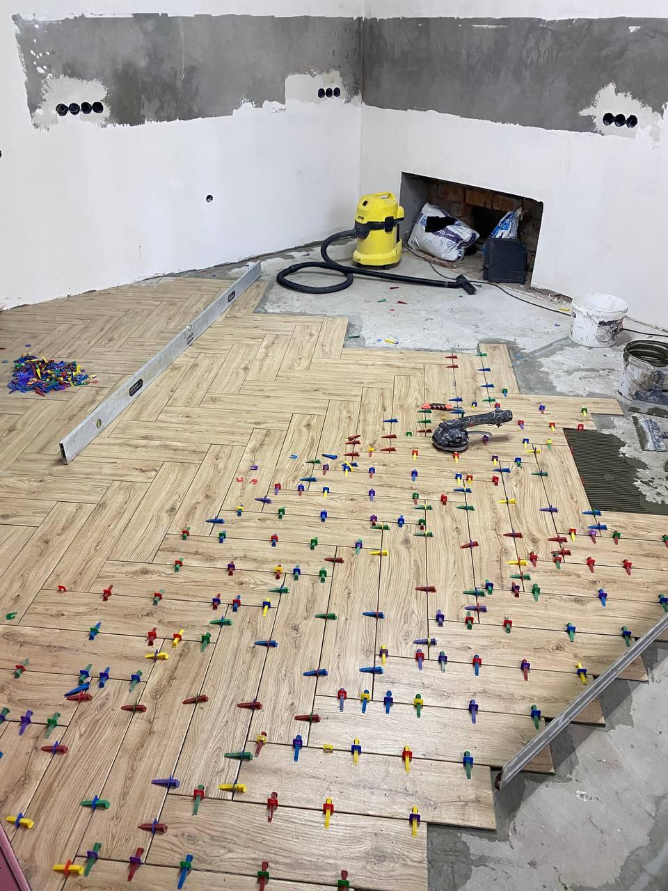 Клей для плитки Siltek T-83 для облицювання підлоги 25 кг в реальных условиях использования от покупателя Артур.