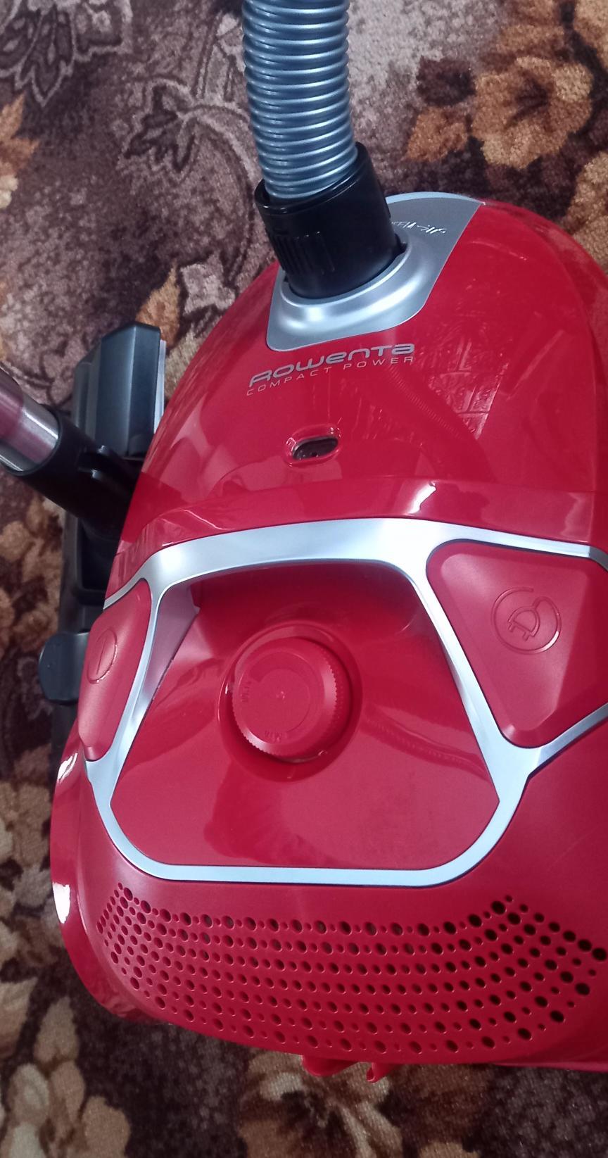 Пылесос Rowenta COMPACT POWER RO3953EA red в реальных условиях использования от пользователя Оксана Луцик.