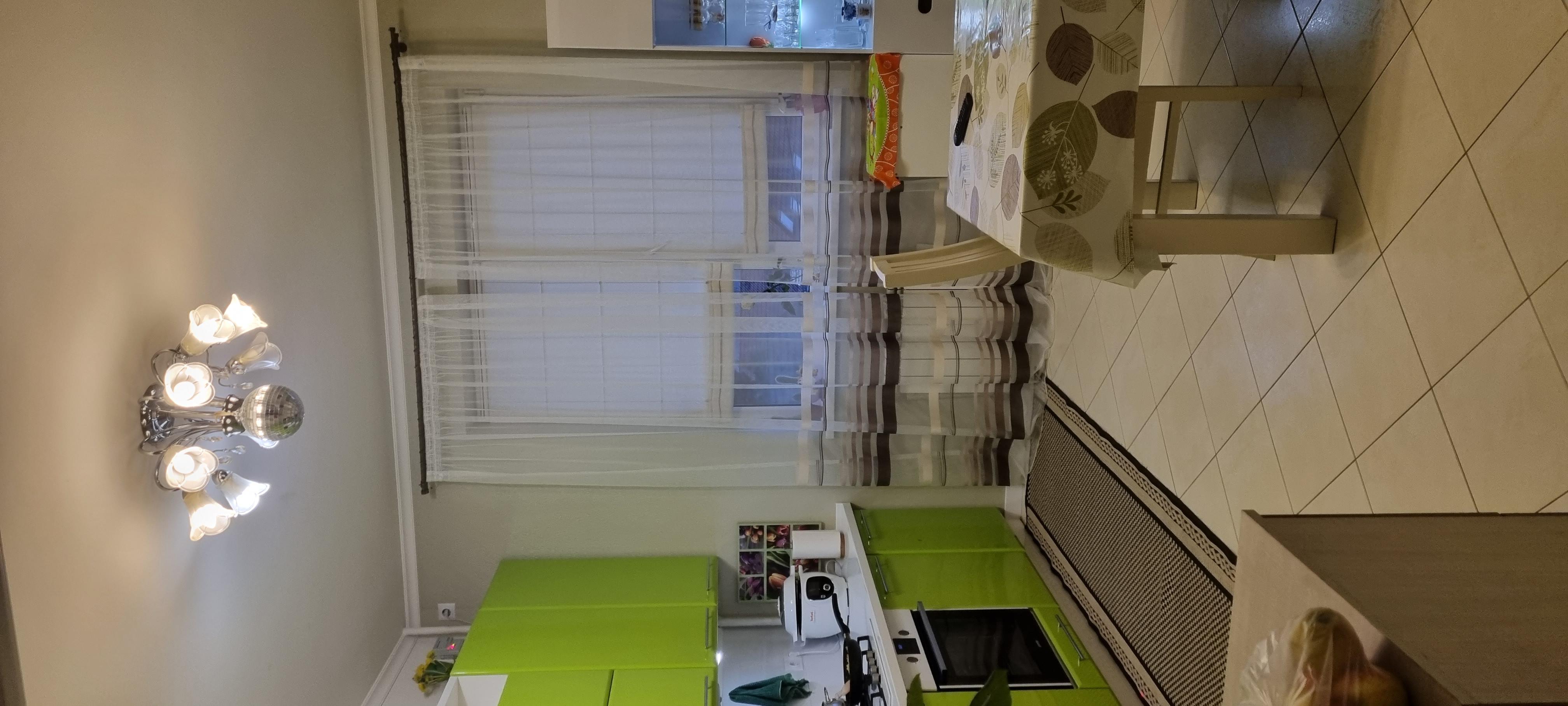 Фото: Карниз для штори Plastidea Заглушка металевий кручений подвійний з гачками D 16/16 мм 240 см Золото, надіслане користувачем Наталія Карниз для штори Plastidea Заглушка металевий кручений подвійний з гачками D 16/16 мм 240 см Золото у реальних умовах використання від користувача Наталія.