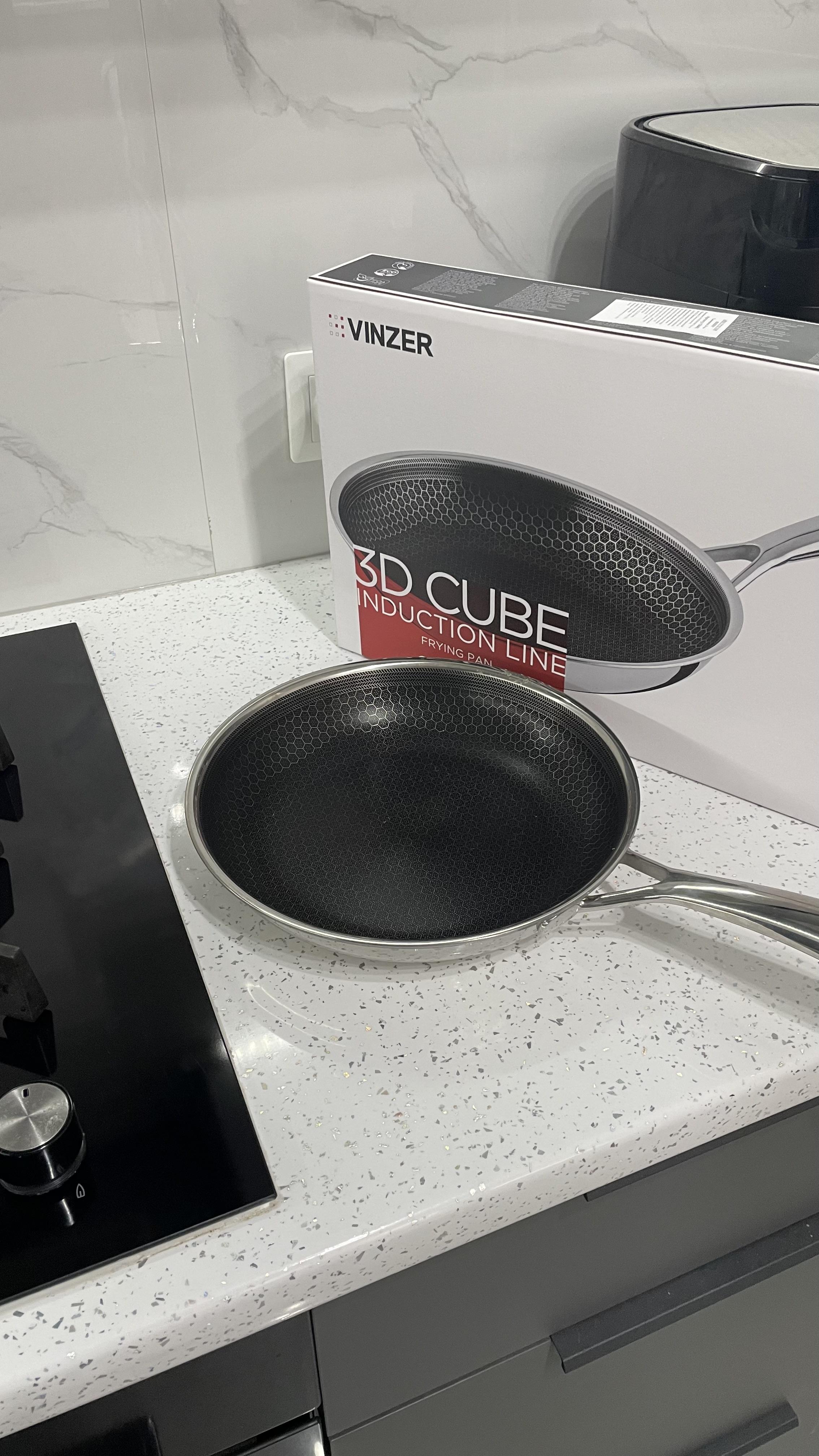 Сковорода Vinzer 3D Cube Induction 24 см 89401 в реальных условиях использования от пользователя Ольга.