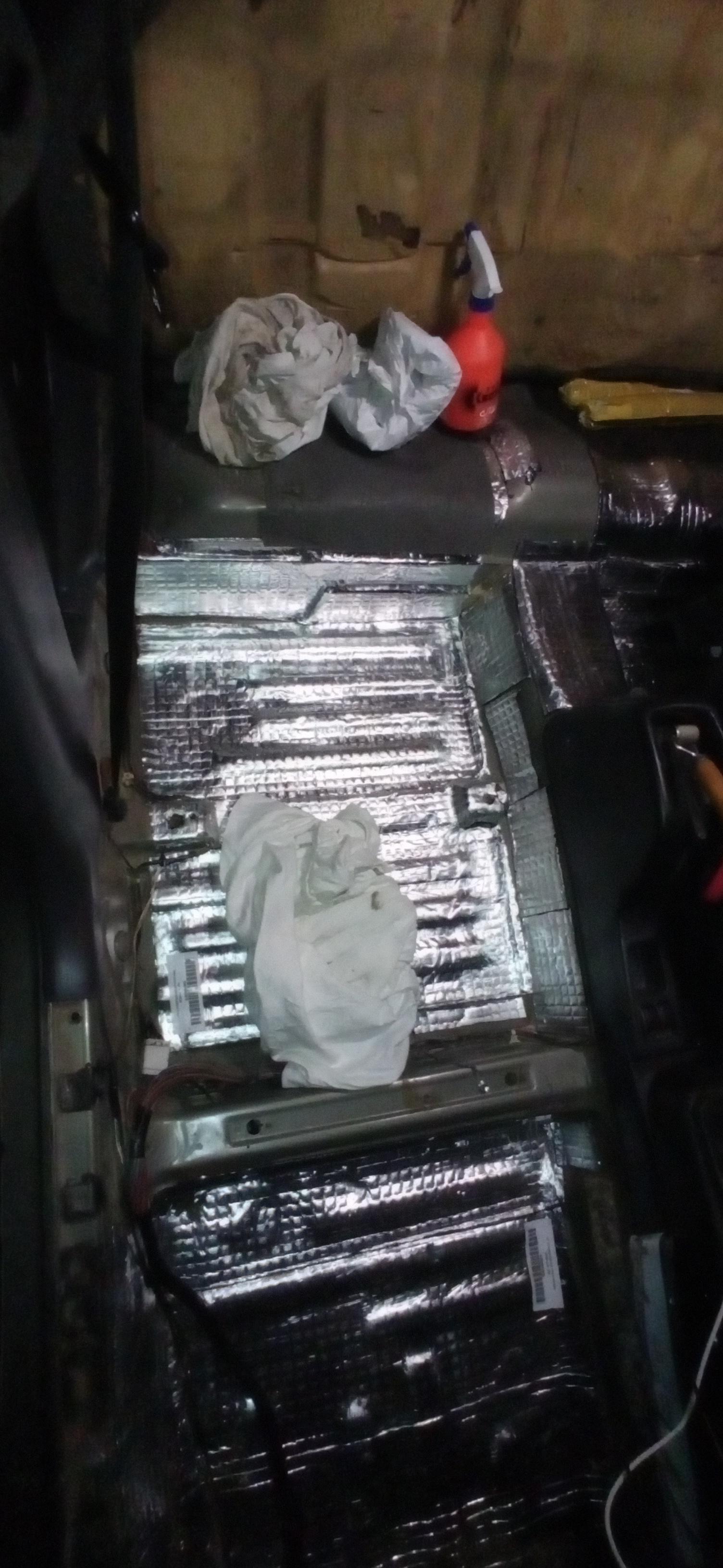 Фото: Виброизоляция M4 600х500 4 мм, отправлено пользователем Олег Виброизоляция M4 600х500 4 мм в реальных условиях использования от пользователя Олег.