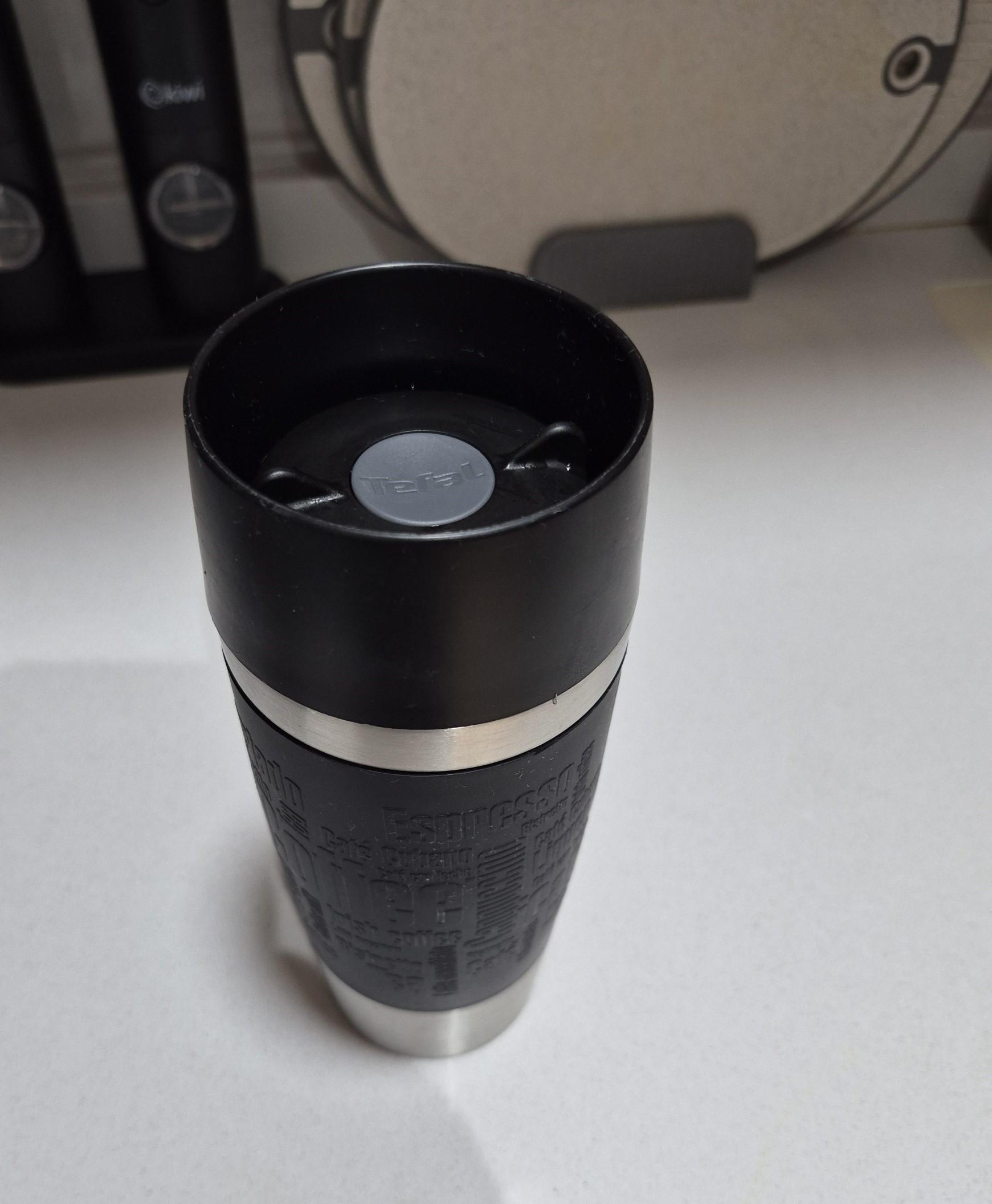 Фото: Термочашка Tefal Travel Mug Fun 0,36 л K3081114, отправлено пользователем Лілія Хованець Термочашка Tefal Travel Mug Fun 0,36 л K3081114 в реальных условиях использования от пользователя Лілія Хованець.