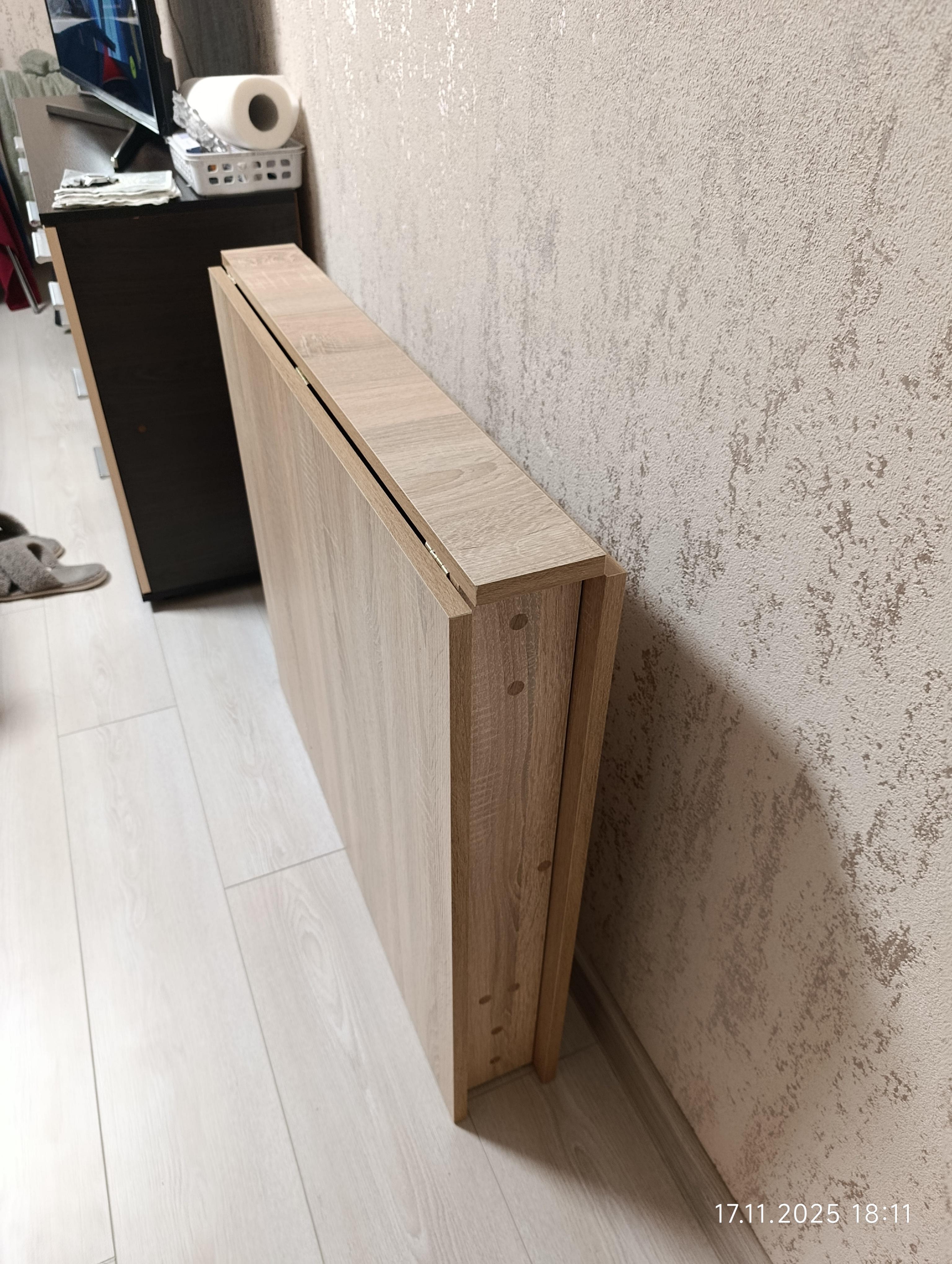 Розкладний стіл-книжка Святковий Дуб сонома (9338421) у реальних умовах використання від покупця Вікторія.