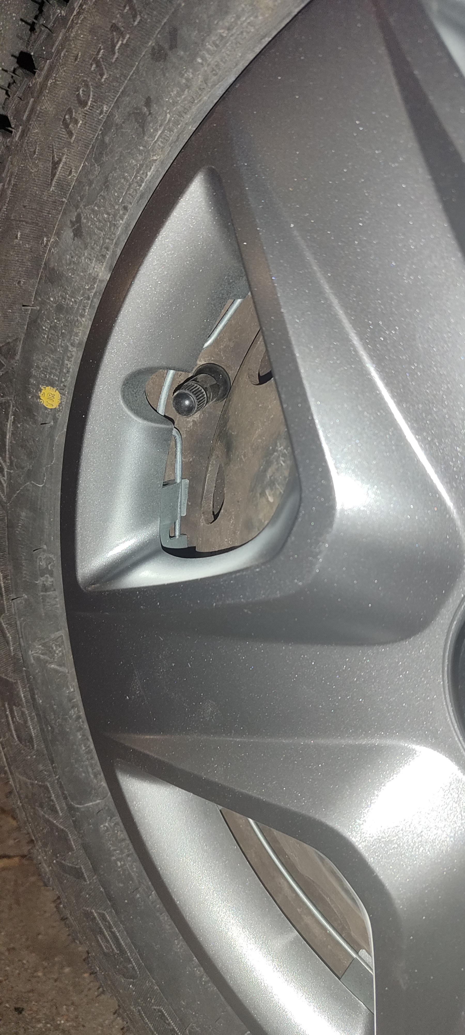 Ковпак для коліс SKS Chevrolet 202 R14" 4 шт. срібний у реальних умовах використання від покупця Кирилл.