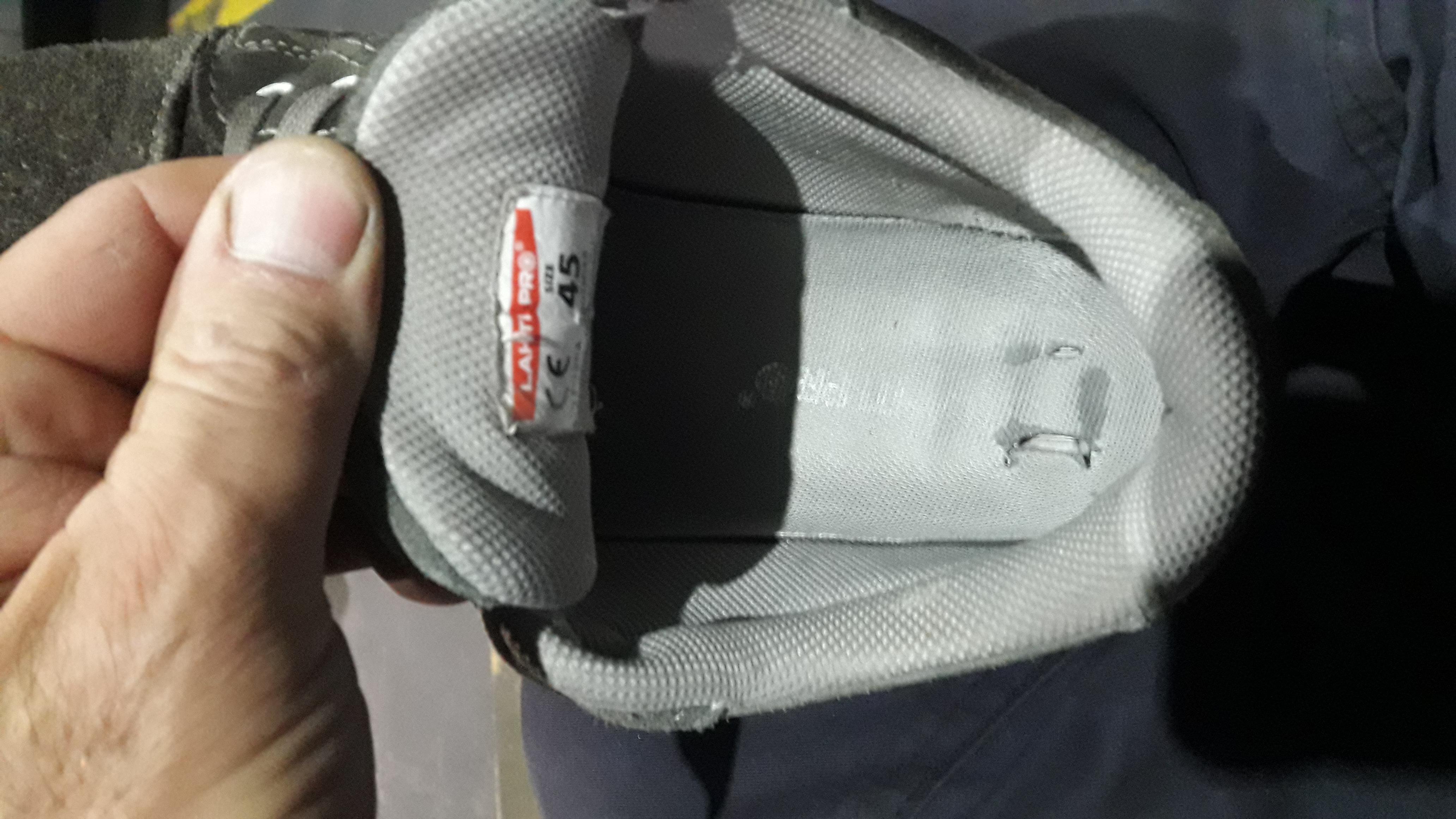 Фото: Полуботинки Lahti Pro р.40 L3040740 серый с красным, отправлено пользователем Олег Полуботинки Lahti Pro р.40 L3040740 серый с красным в реальных условиях использования от пользователя Олег.