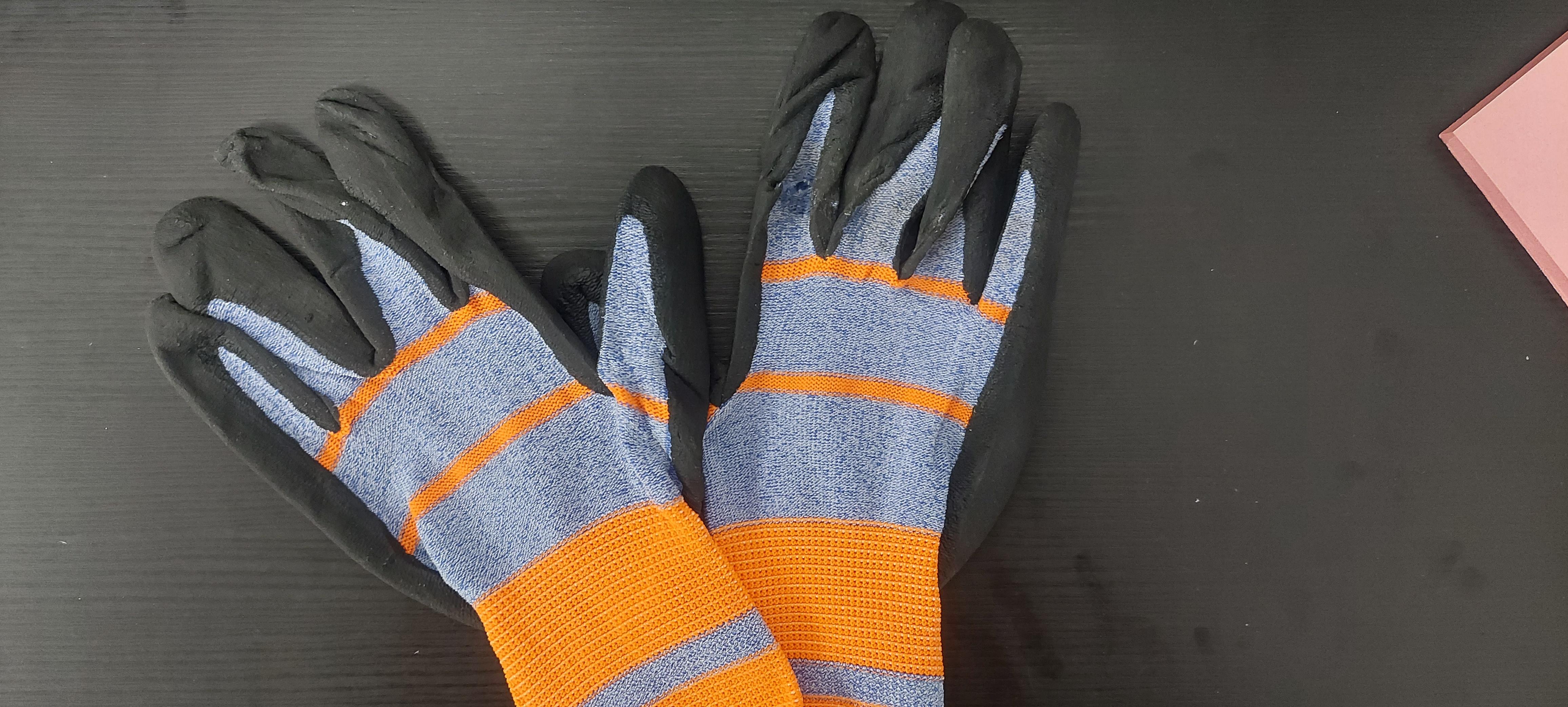Рукавички робочі Томик піна 300 (891) у реальних умовах використання від покупця Ольга Мощенко.