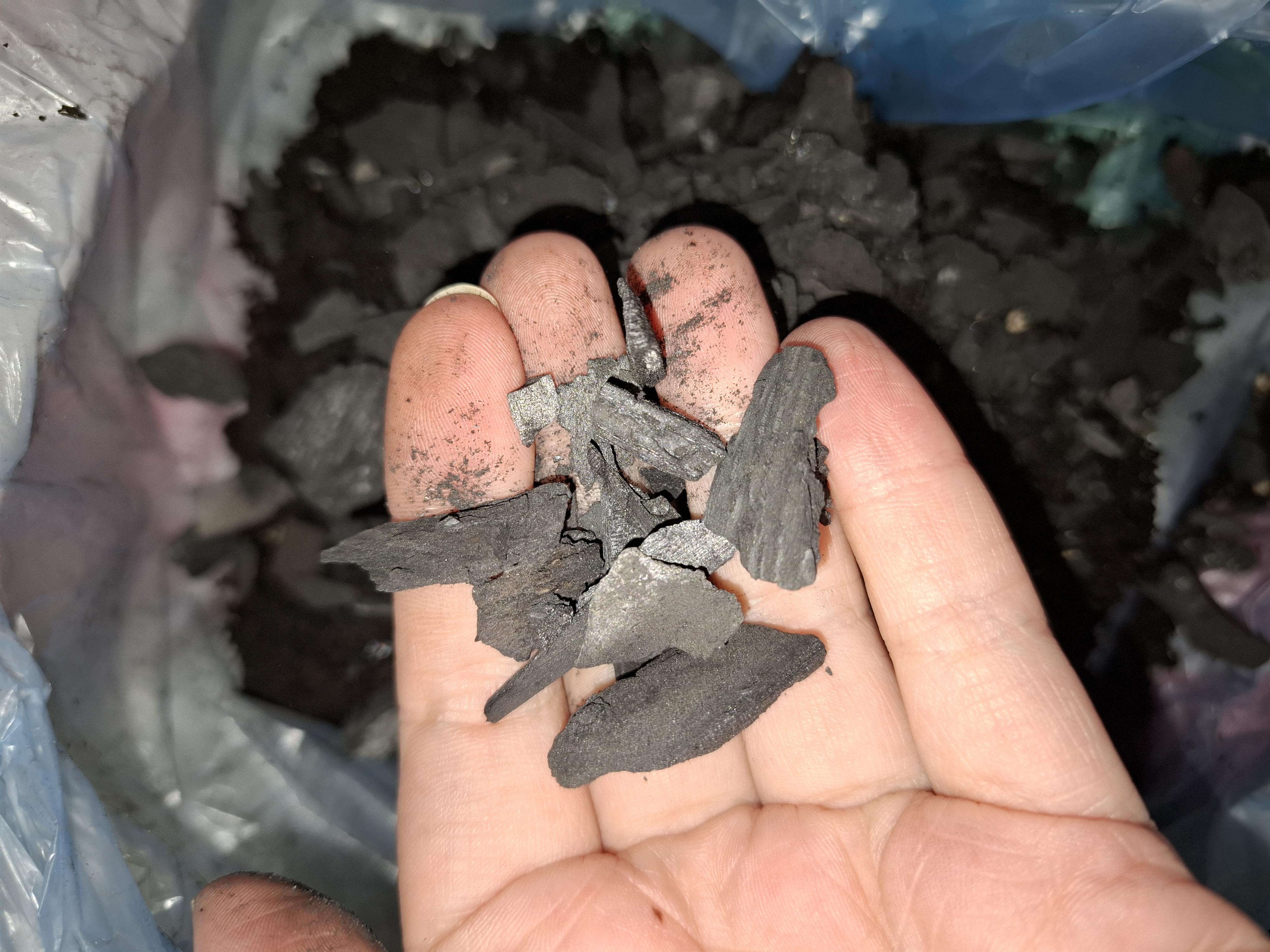 Уголь древесный Elsa 1 л в реальных условиях использования от покупателя Вікторія.