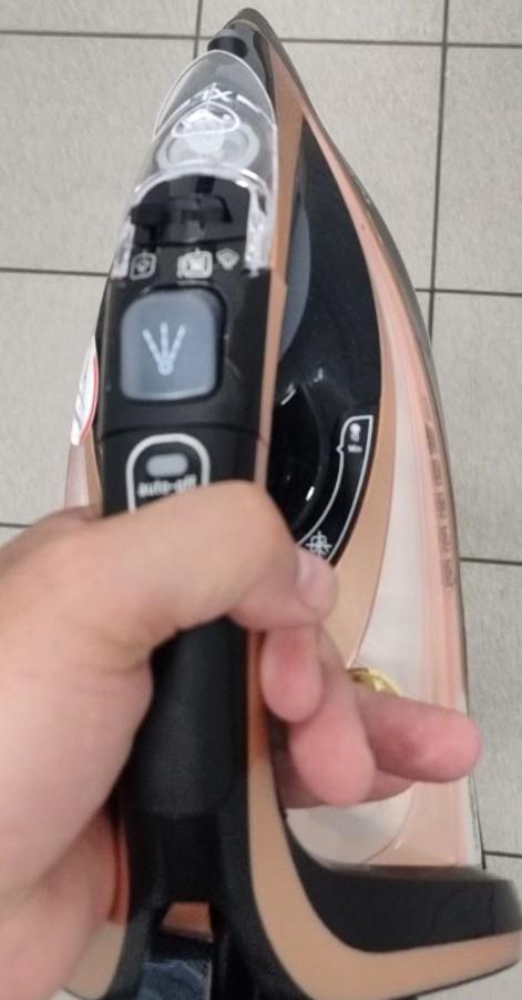 Праска Tefal FV9845E0 Ultimate Pure у реальних умовах використання від користувача Ксенія Горчак.