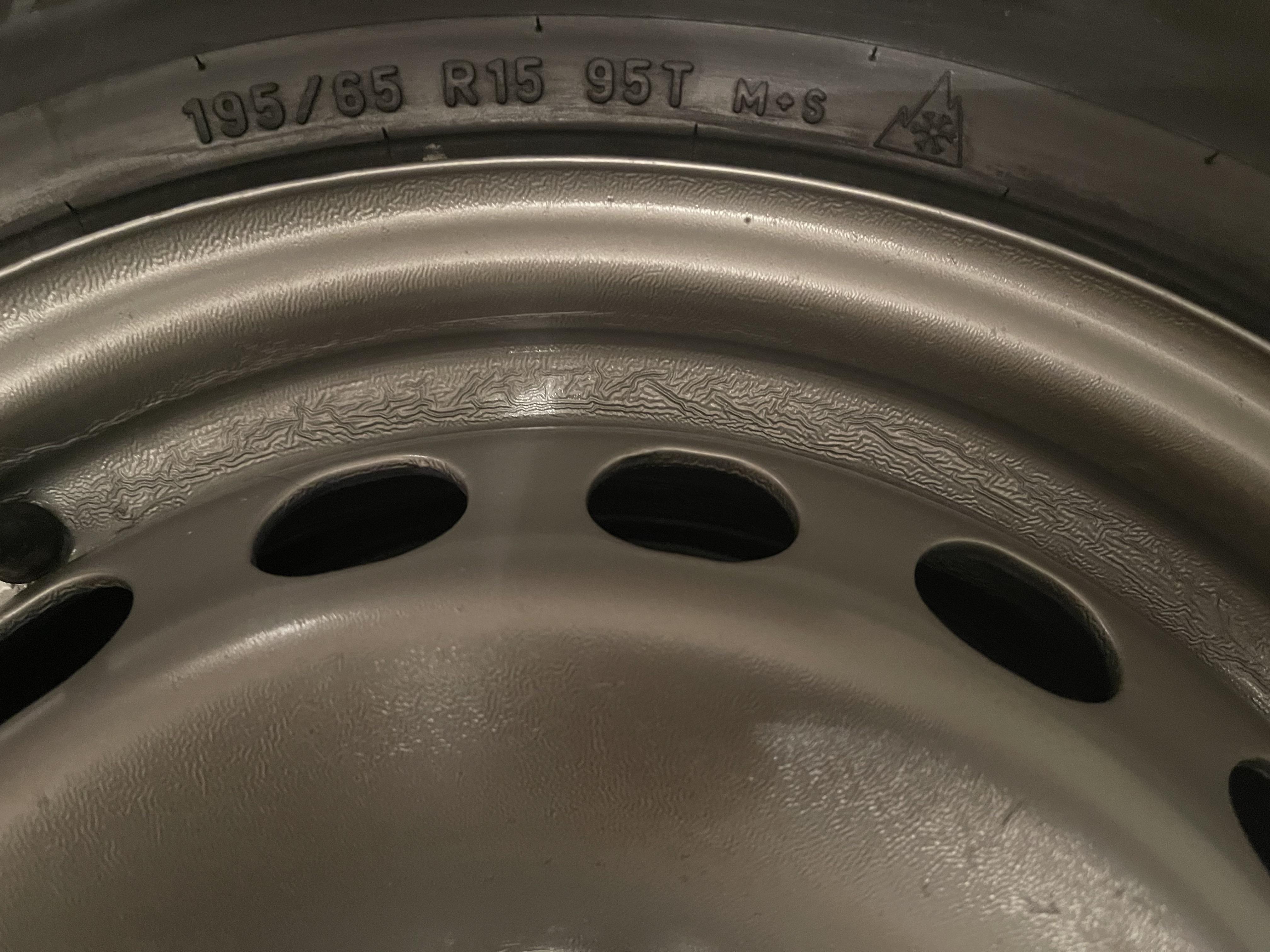 Фото: Эмаль Atoll алкидная ПФ-115 бежевый глянец 0,8 кг, отправлено пользователем Юрій Эмаль Atoll алкидная ПФ-115 бежевый глянец 0,8 кг в реальных условиях использования от пользователя Юрій.