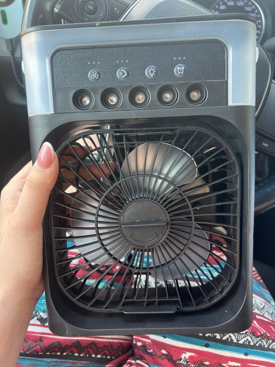 Вентилятор-зволожувач настільний RGB/USB/LED підсвітка Рожевий (MX-00009128pink) у реальних умовах використання від користувача Аля.