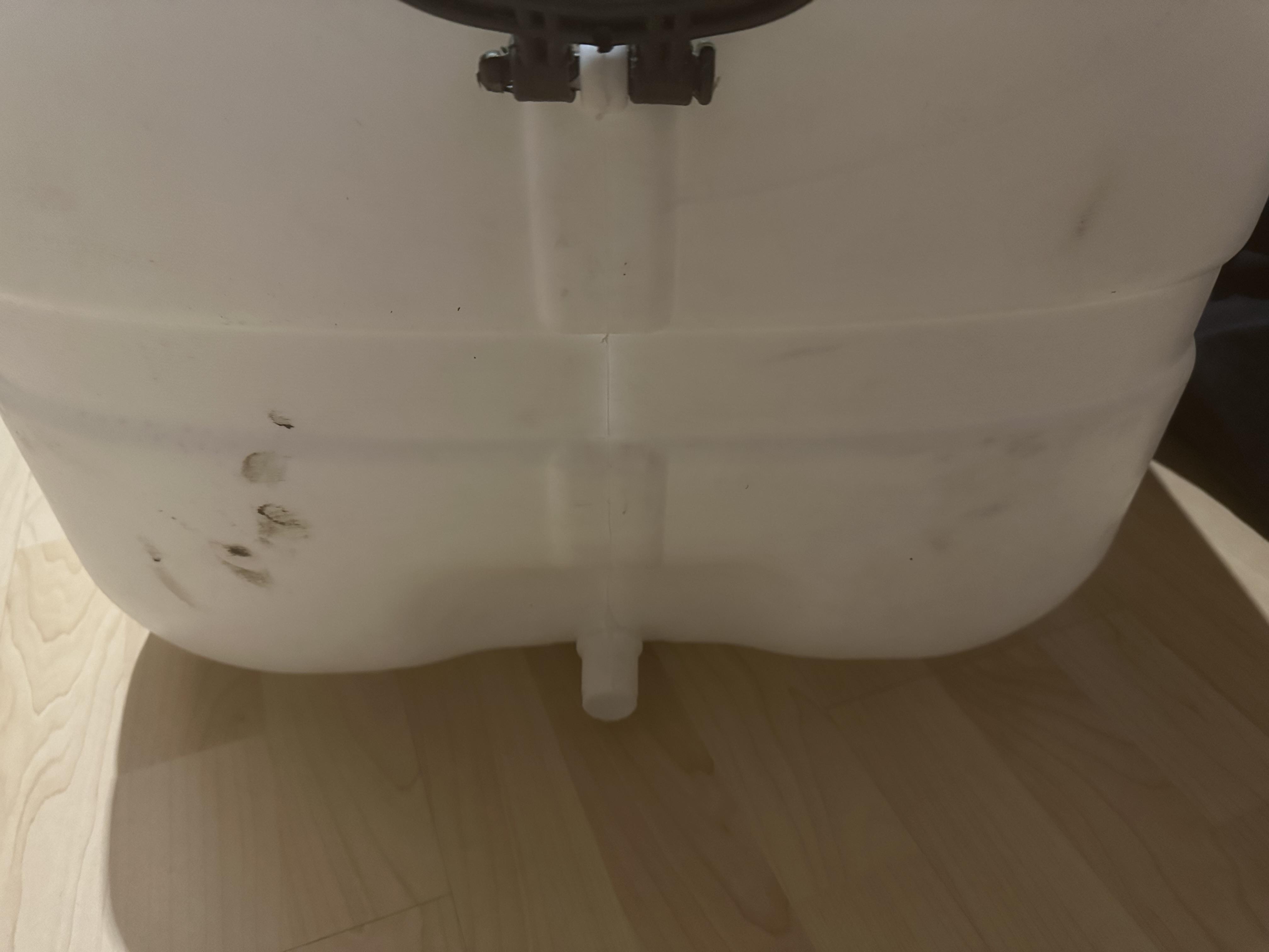 Емкость Пласт Бак ГК 100 пищевая 45х58х51 в реальных условиях использования от покупателя Анастасія.