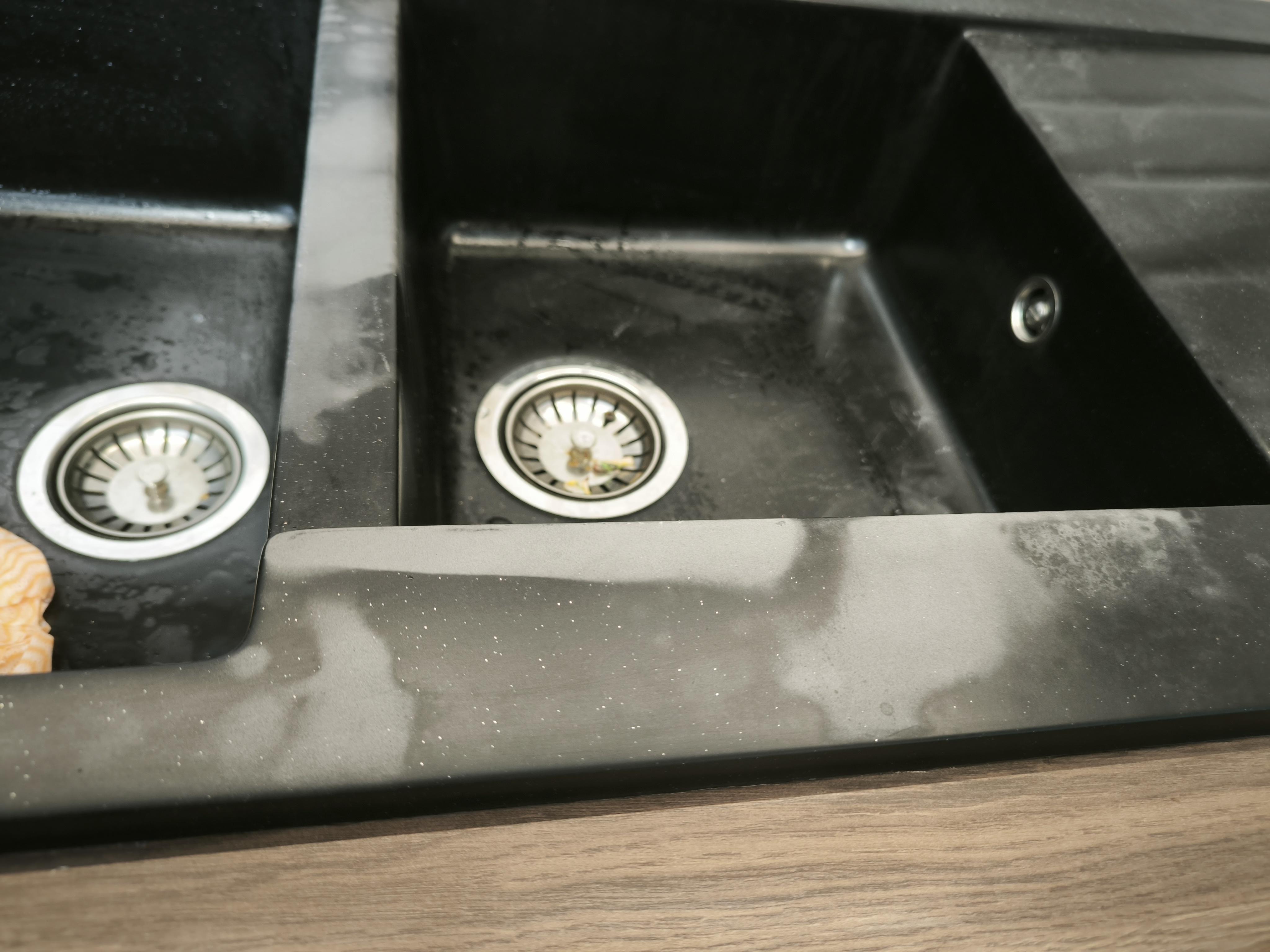 Кухонна мийка Lexona Status гранітна Білий у реальних умовах використання від покупця Настасія.