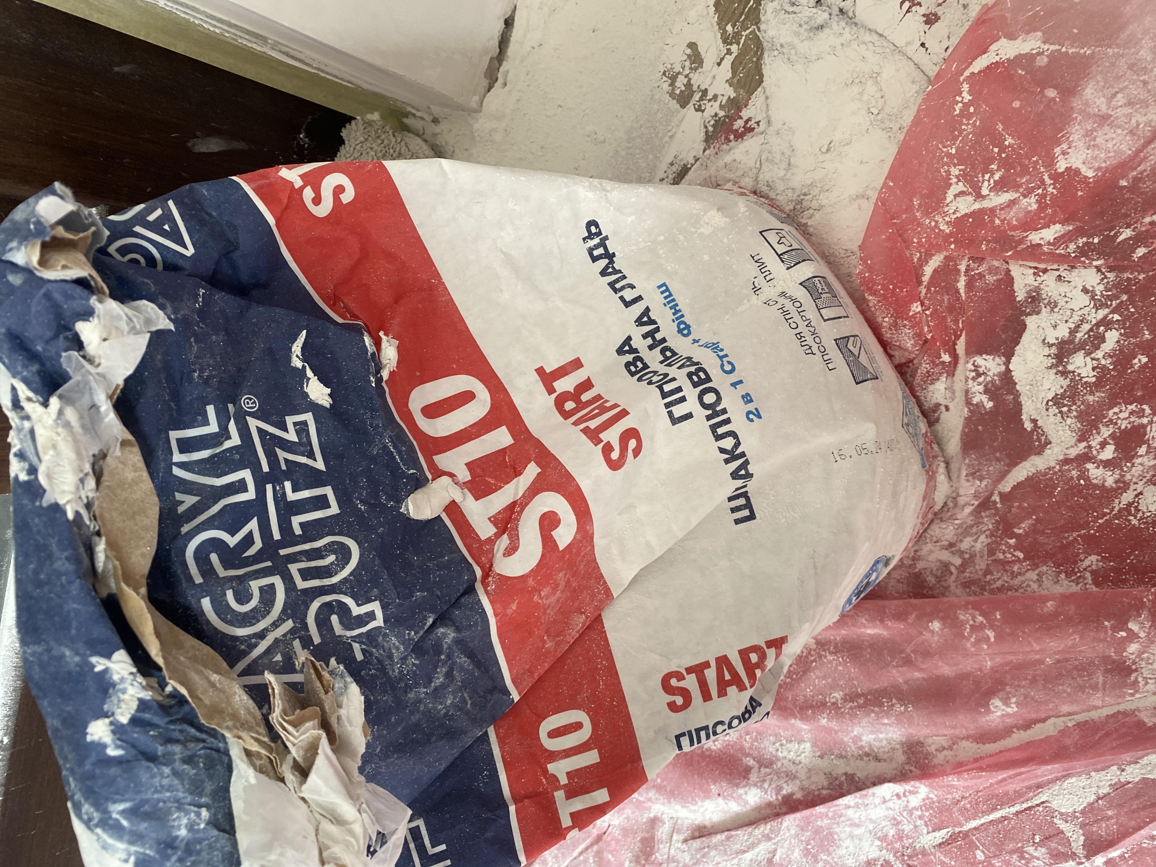 Шпаклевка Sniezka ACRYL-PUTZ ST10 START 20 кг в реальных условиях использования от пользователя Сергій.