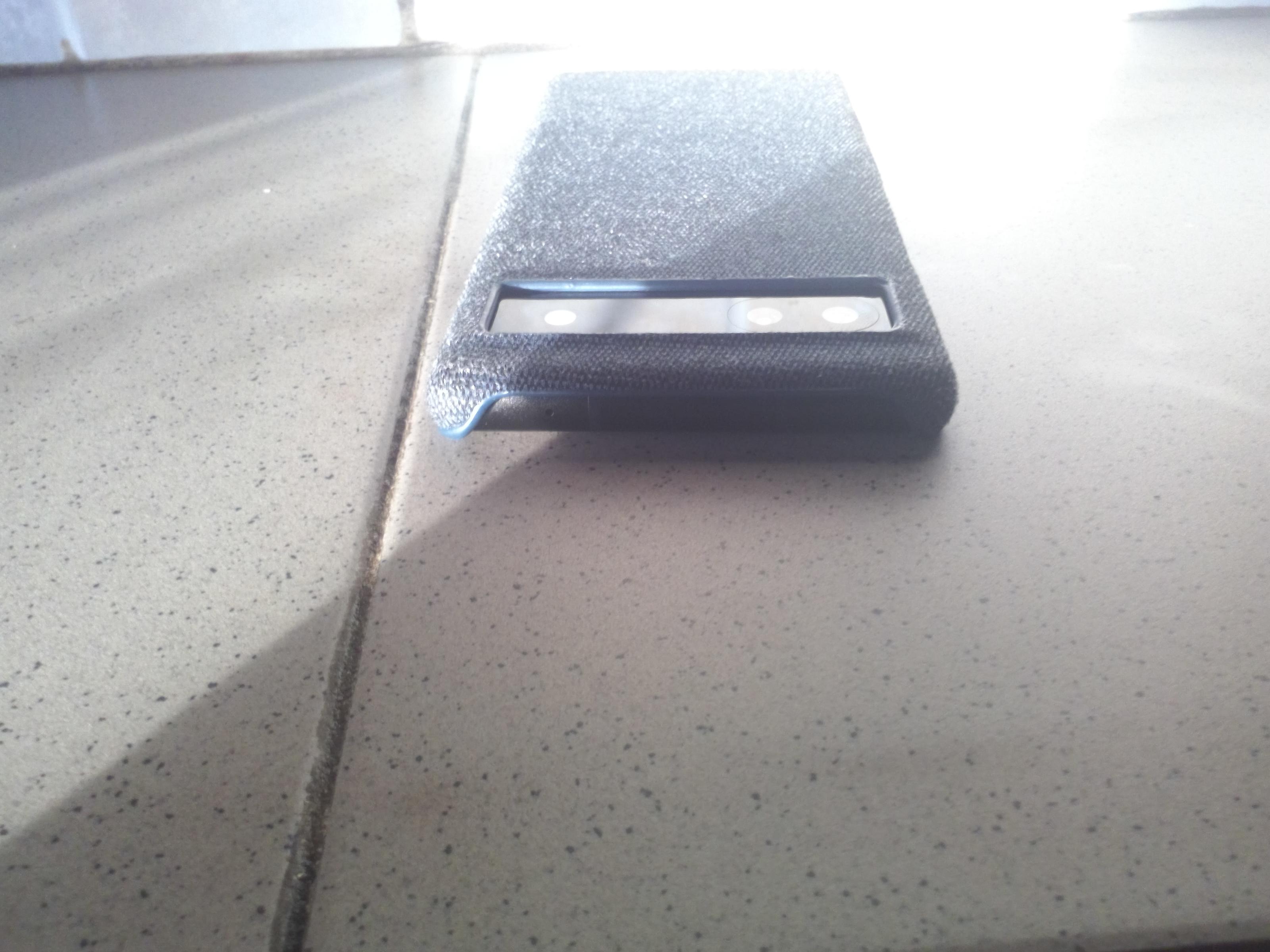 Тканевый чехол для Google Pixel 6a (жёлтый) в реальных условиях использования от покупателя Володимир.