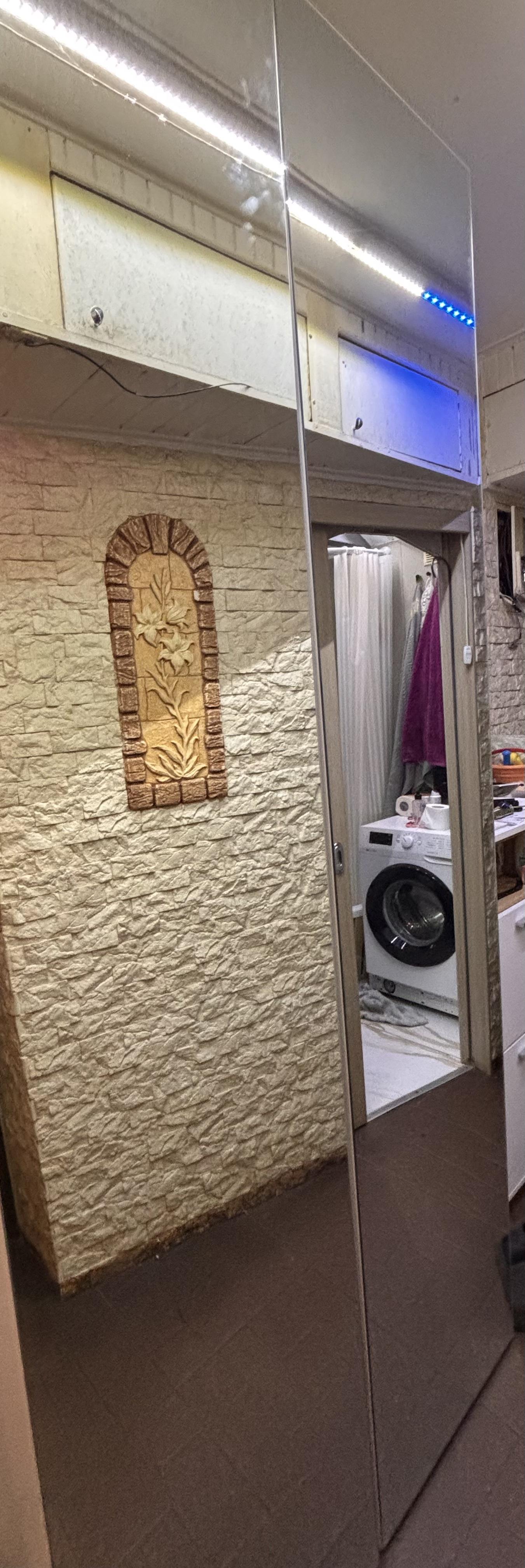 Фото: Двері до шафи Грейд ш-к ФЛЕКС з дзеркалом ДСП#16 2368х496 мм німфея альба, надіслане покупцем Марина Двері до шафи Грейд ш-к ФЛЕКС з дзеркалом ДСП#16 2368х496 мм німфея альба у реальних умовах використання від покупця Марина.