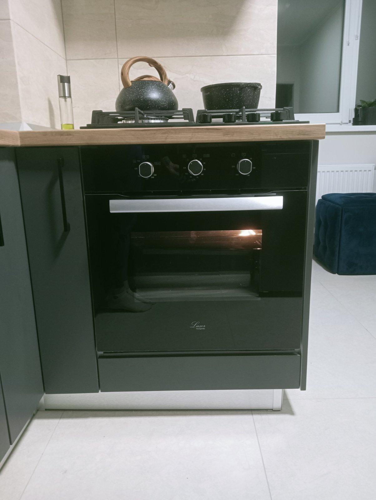 Духова шафа газова Luxor Qualität 60 GBO Grill + конвектор Чорний у реальних умовах використання від користувача Аліна.