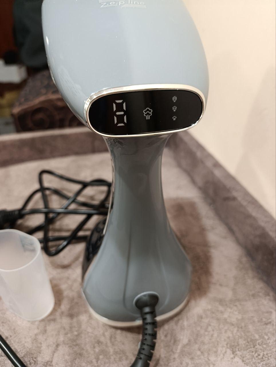 Відпарювач ручний Zepline ZP-210 вертикальний для одягу та штор у реальних умовах використання від покупця Руденко.