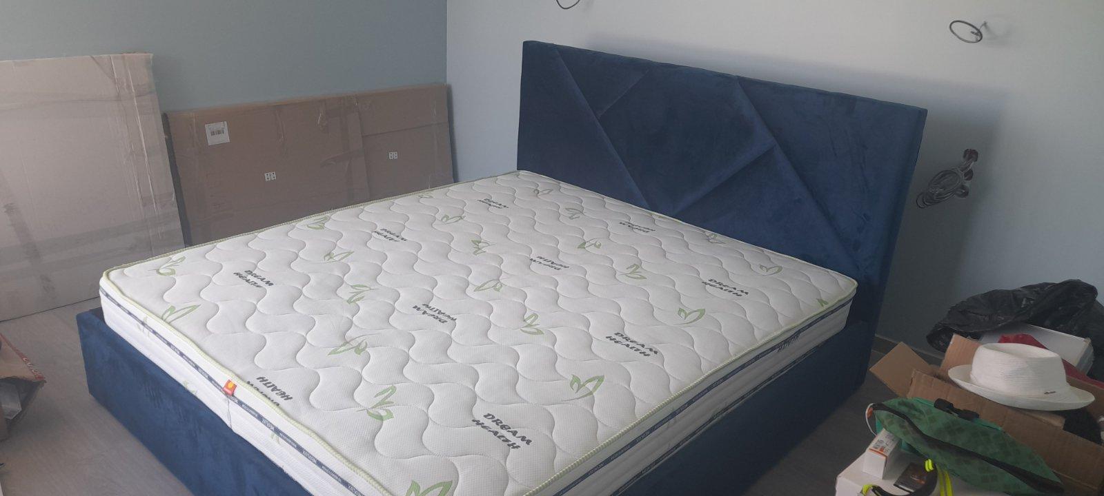 Ліжко RidneTut Odissey з підйомним механізмом Holand 86 180х200 см Синій (334100121-86180) у реальних умовах використання від користувача Микола Сліпенчук.