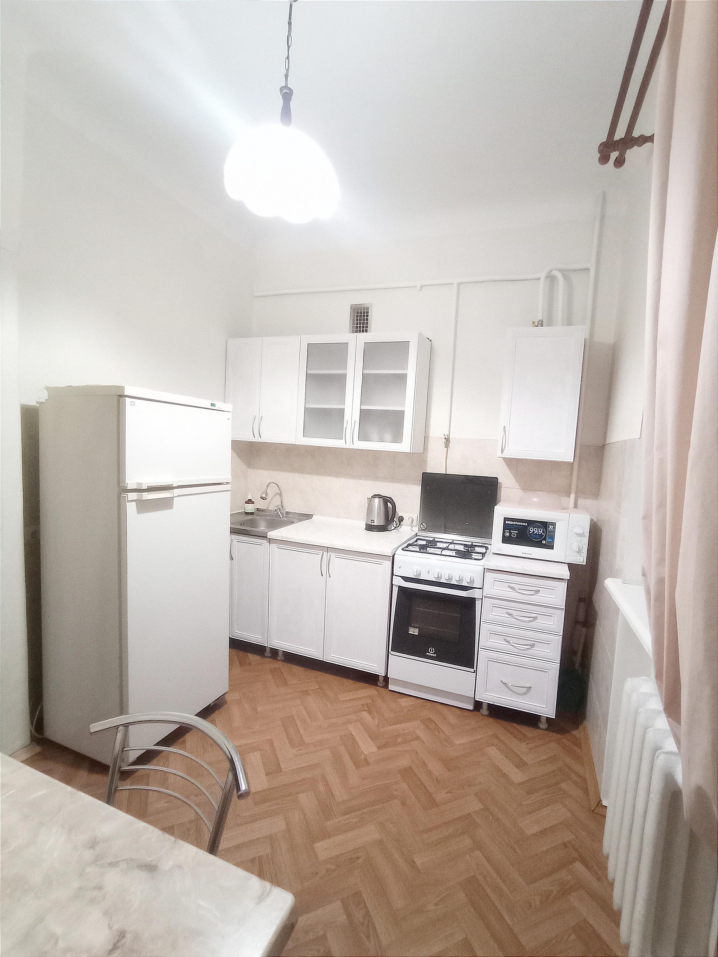 Фарба гумова SkyLine РабберФлекс База А супереластична надстійка 1,2 кг Білий у реальних умовах використання від покупця Наталя.