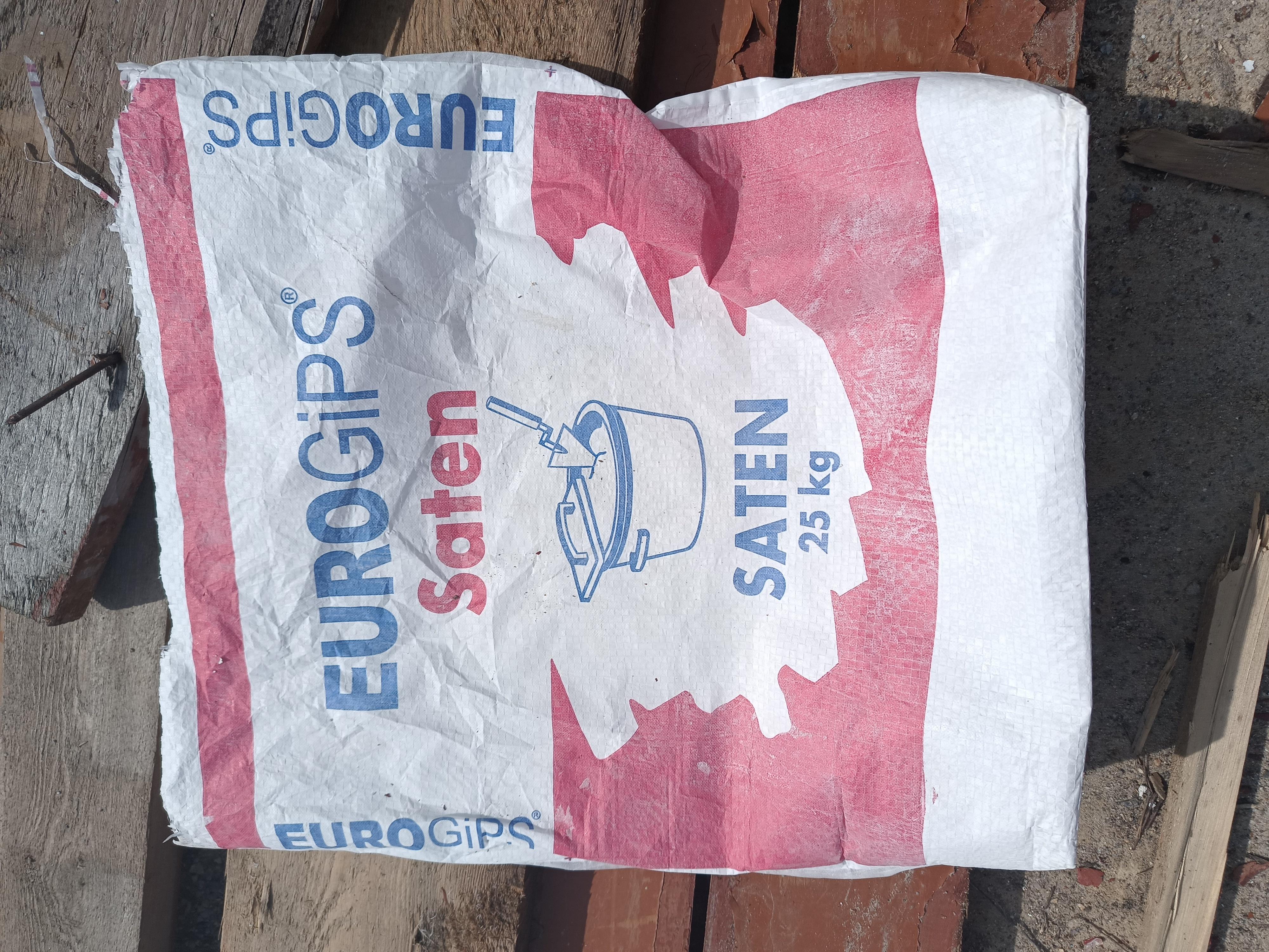 Шпаклевка EUROGIPS SatenPower 25 кг в реальных условиях использования от пользователя Валентина.