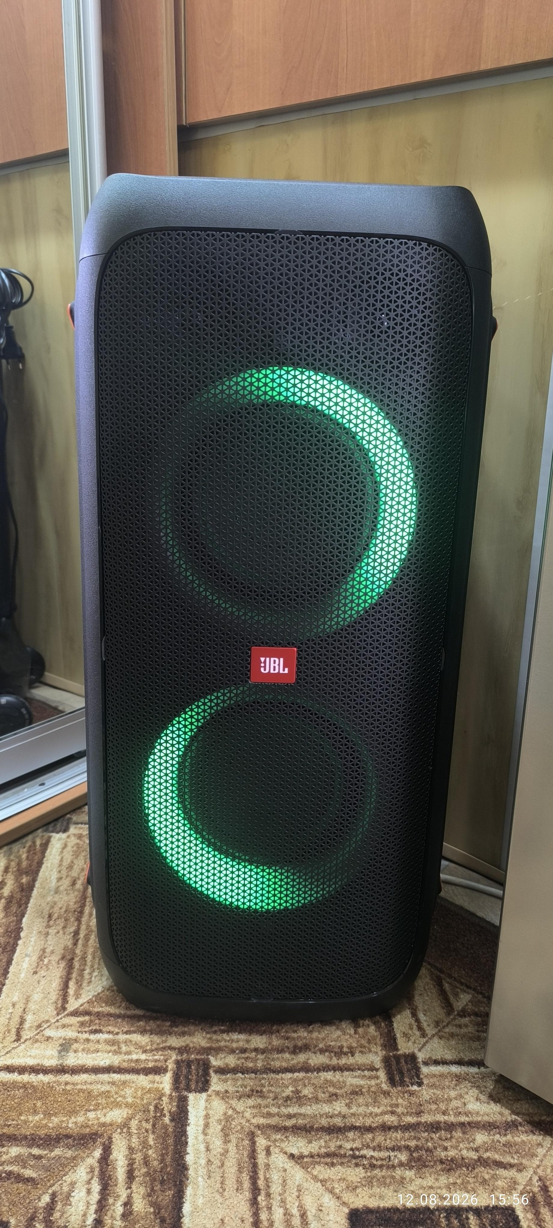 Акустична система JBL PARTYBOX 310 2.2 black (JBLPARTYBOX310EP) у реальних умовах використання від користувача Надя.