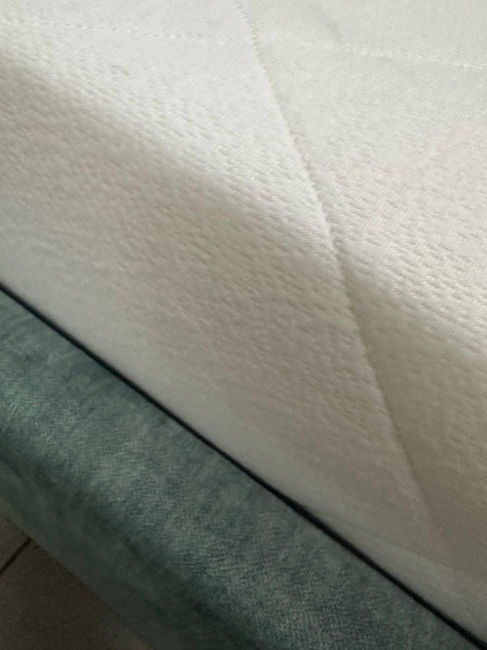 Матрас беспружинный PURPLE High 140x190 см (21110036-140190) в реальных условиях использования от покупателя Соболєв Олександр Сергійович.