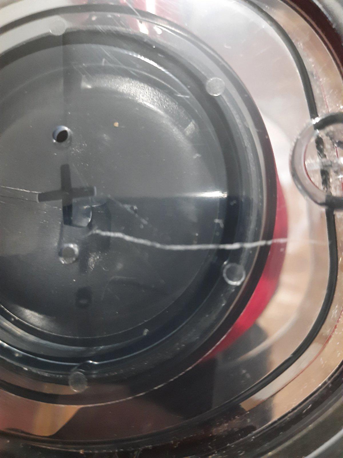 Пилосос Rainberg RB-2265 вакуумний вертикальний 600 Вт (tf7412) у реальних умовах використання від покупця Володимир.