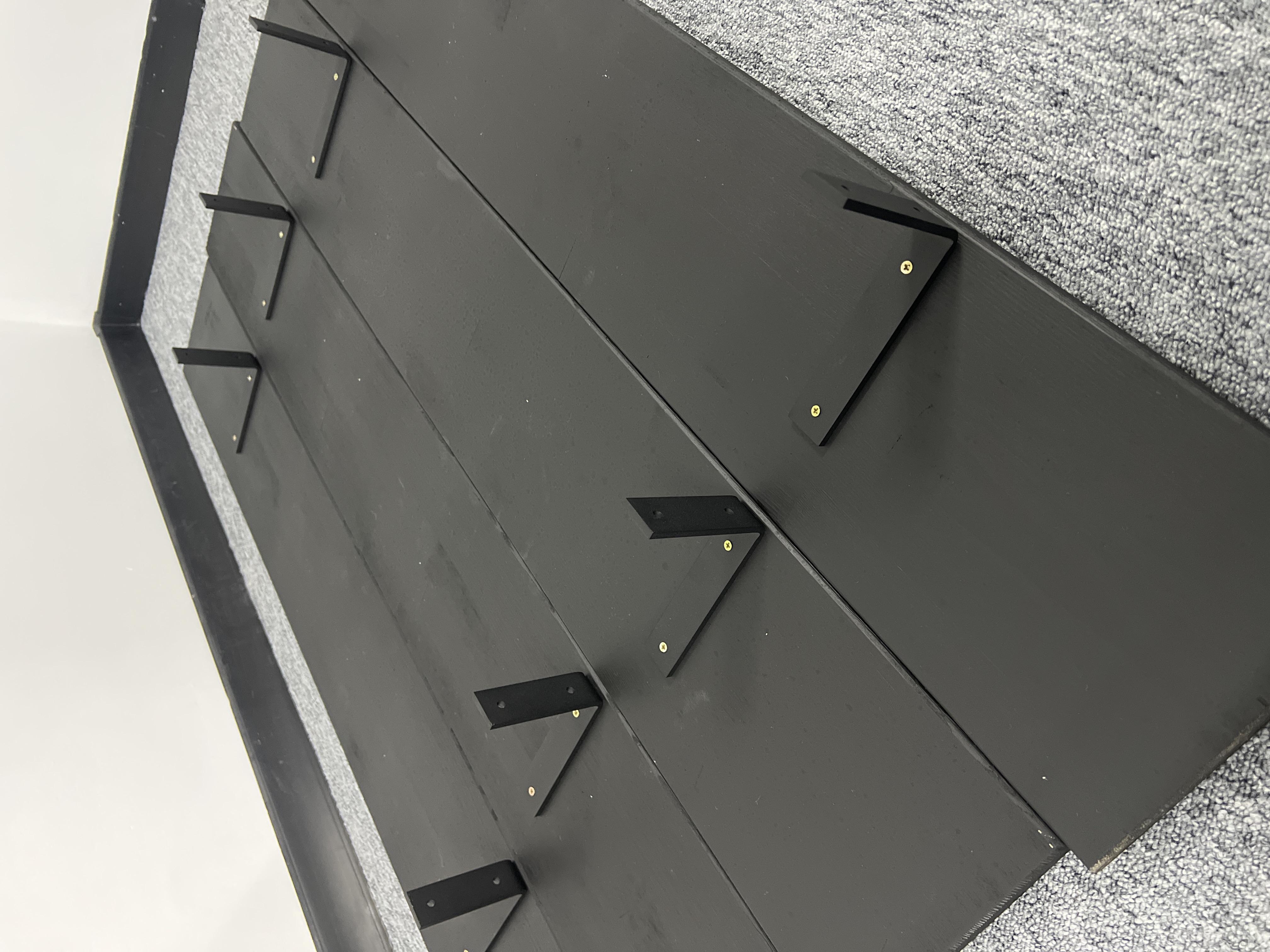 Фото: Кронштейн для полок DVK 140 Loft (19362764), отправлено покупателем Любомир Кронштейн для полок DVK 140 Loft (19362764) в реальных условиях использования от покупателя Любомир.