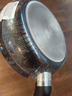 Сковорода Tefal So' Light 22 см H0560342 в реальных условиях использования от пользователя Леся Мельник.