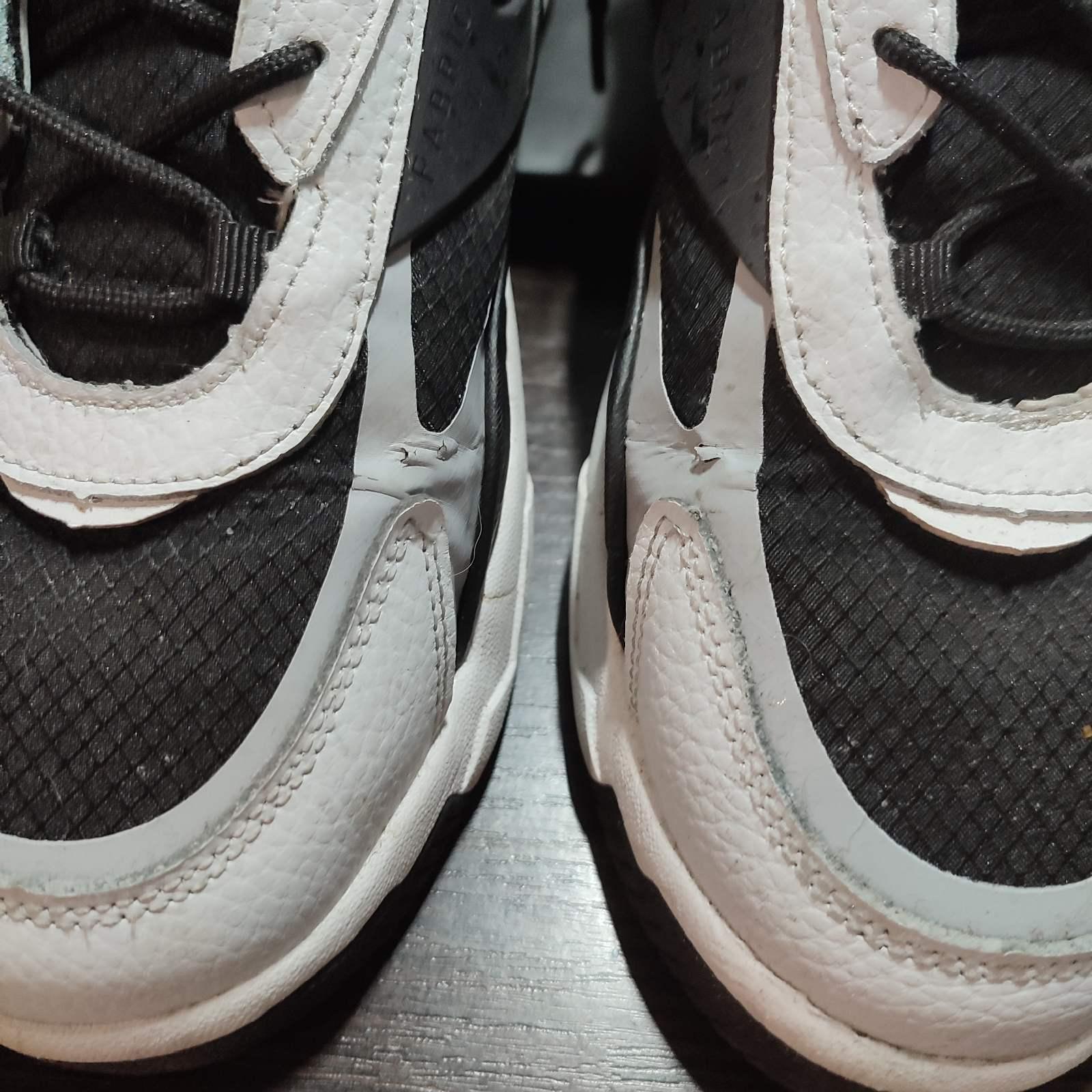 Фото: Кроссовки мужские Supo зимние р. 45 Черный (2659-2), отправлено пользователем Татьяна Кроссовки мужские Supo зимние р. 45 Черный (2659-2) в реальных условиях использования от пользователя Татьяна.