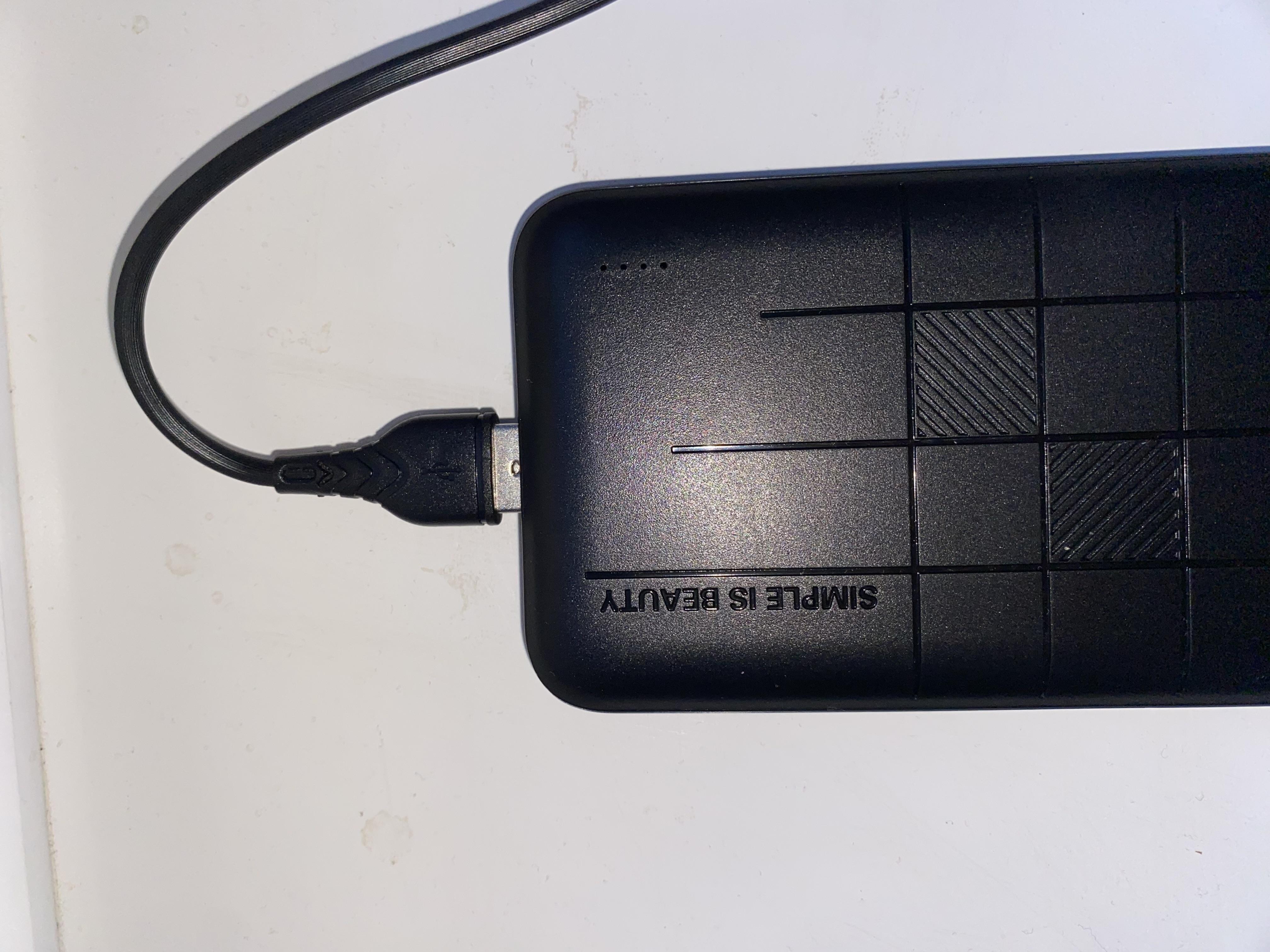 Повербанк Xo PD20W + QC22.5W 10000 mAh (PR187_Black) у реальних умовах використання від користувача Ілона.