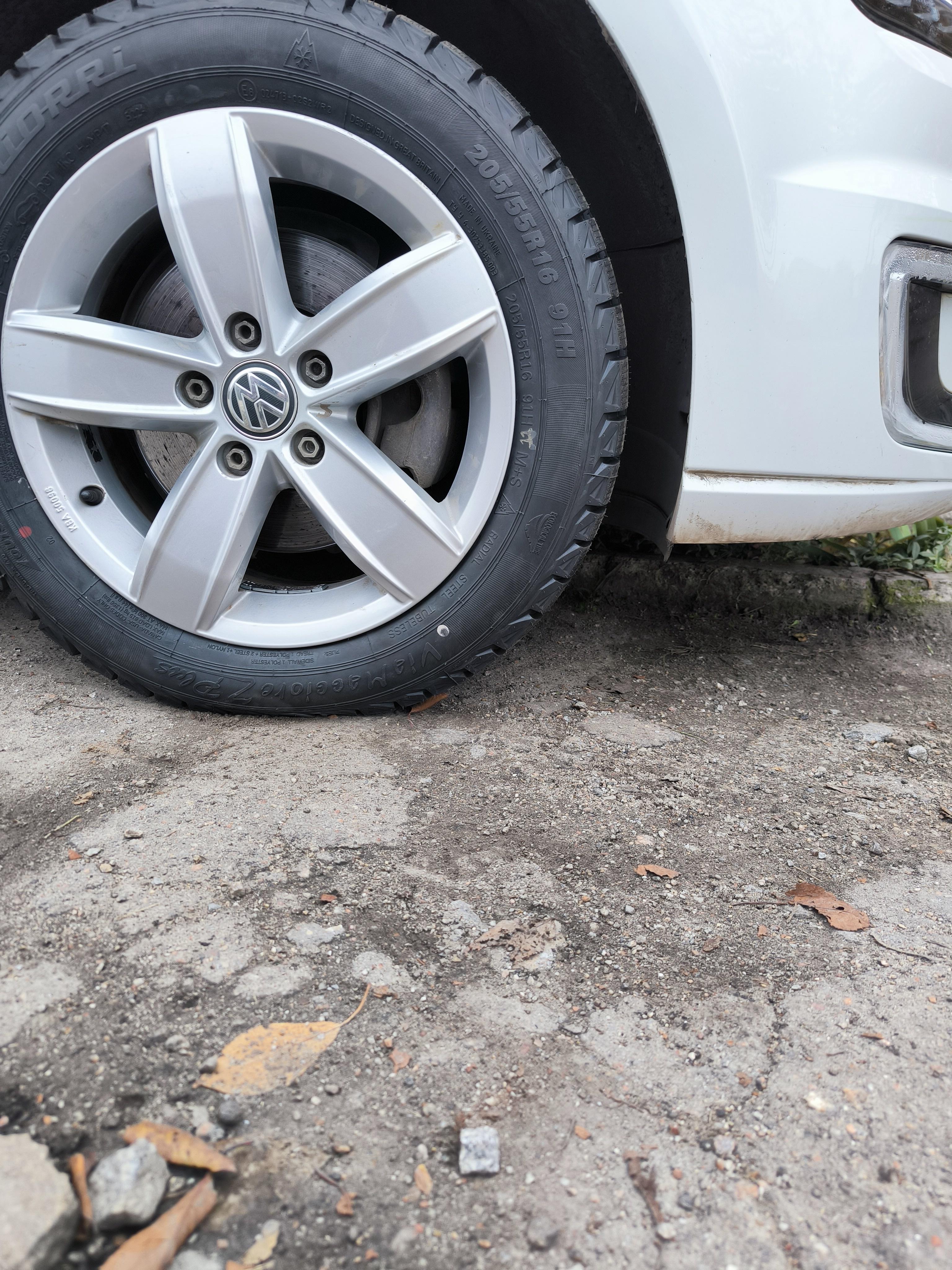 Шина Triangle PL01 205/55 R16 94 R нешипована зима у реальних умовах використання від покупця Роман.