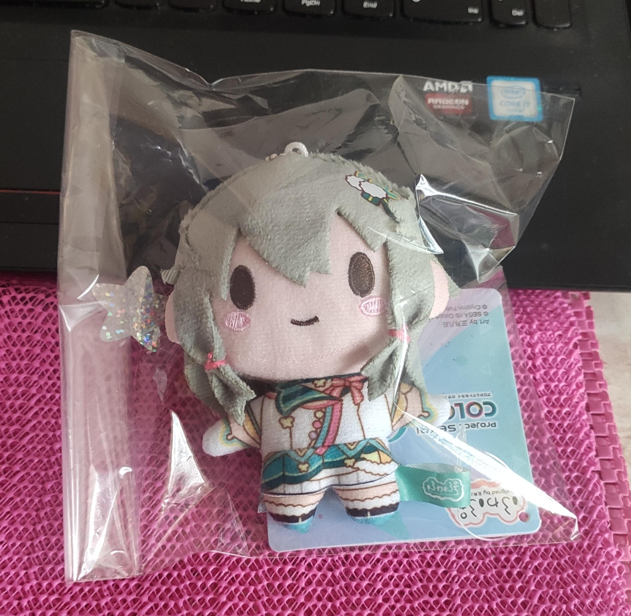 Мягкая игрушка брелок Кусанаги Нене Sekai Project 8 см (1312) в реальных условиях использования от пользователя Богдана.