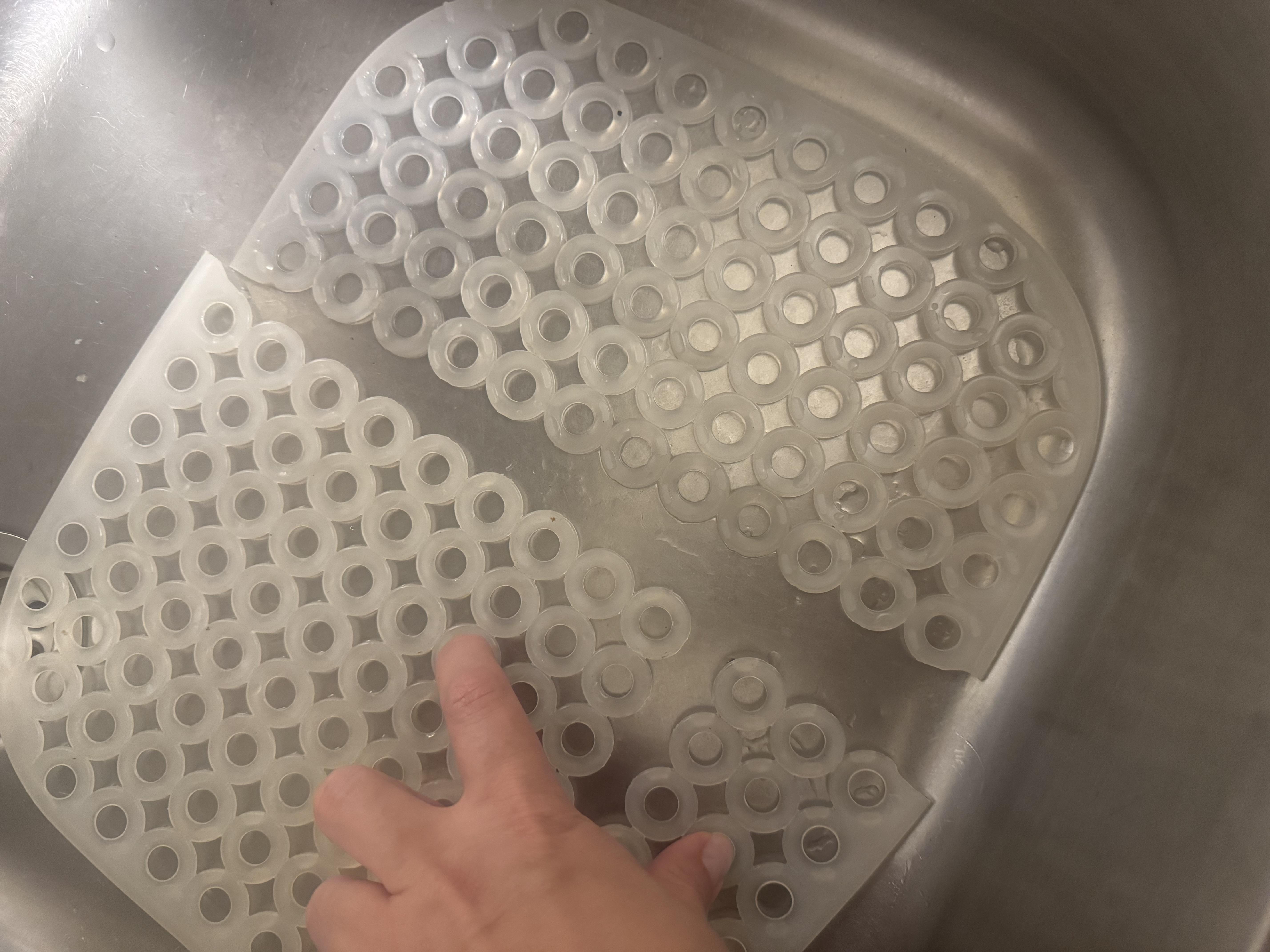 Коврик для раковины Tescoma Clean Kit 900638-11 в реальных условиях использования от пользователя Виола.