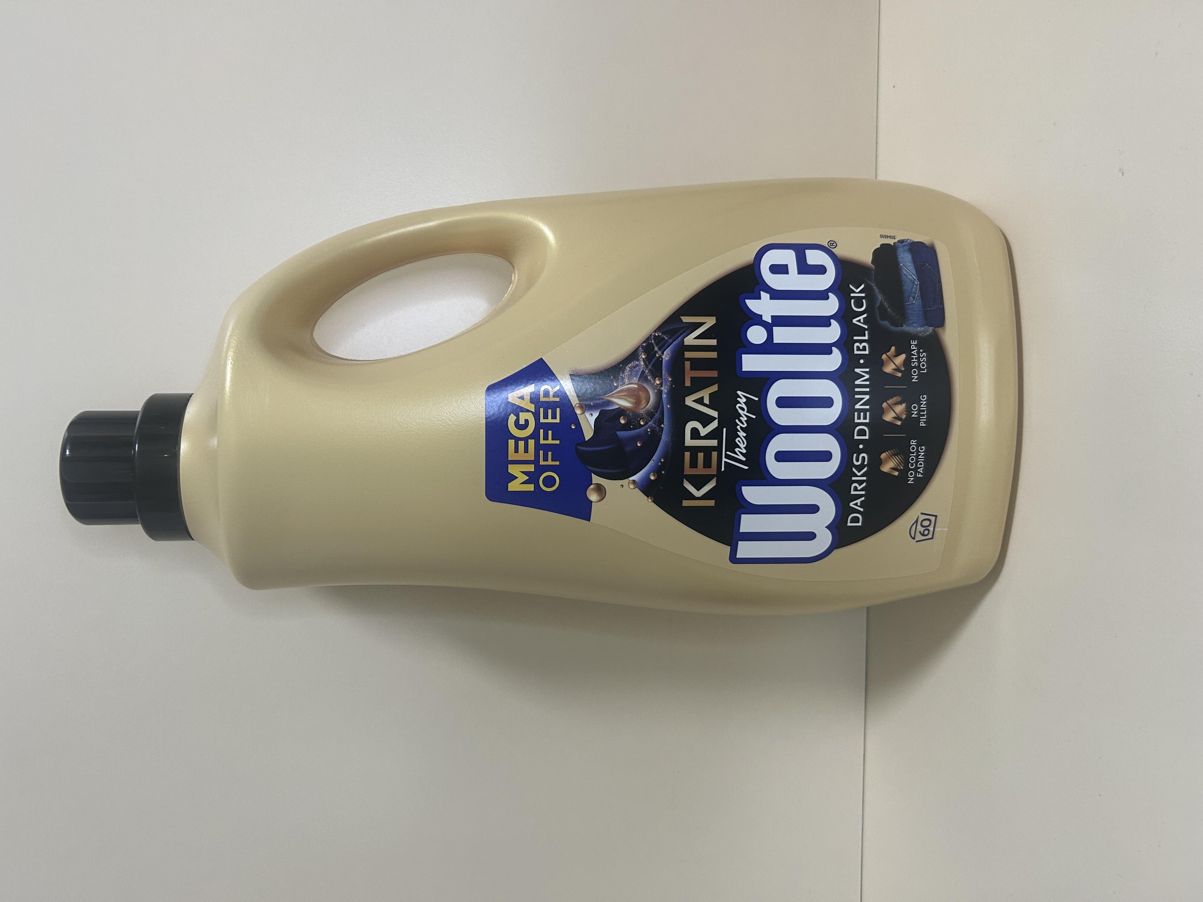 Гель для машинного та ручного прання Woolite для чорних та джинсових тканин з кератином 3,6 л у реальних умовах використання від користувача Маргарита Федорченко.